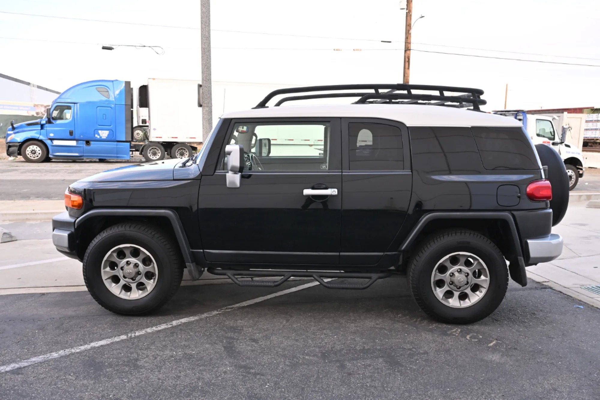 2011 Toyota FJ Cruiser - 2