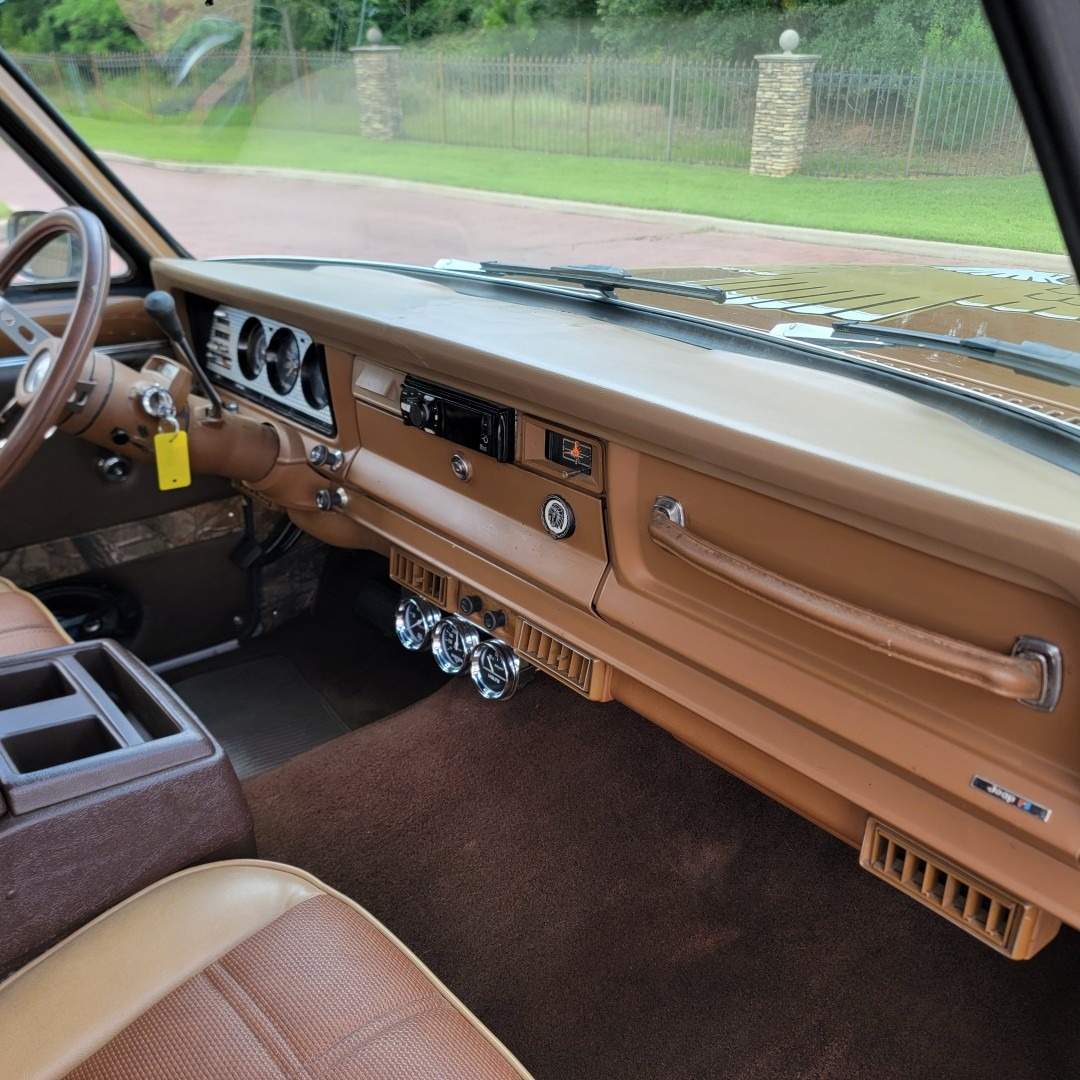 1979 Jeep Cherokee Chief Golden Eagle