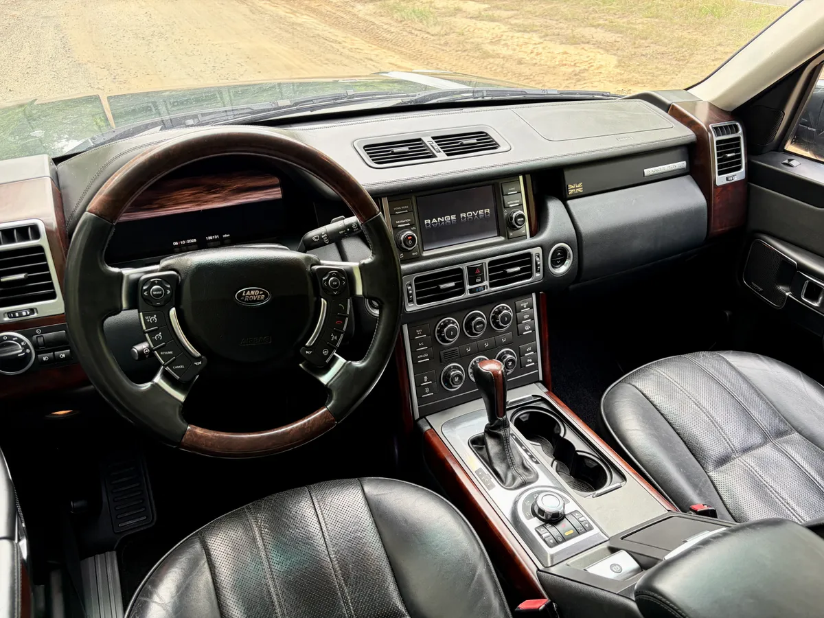 2012 Land Rover Range Rover HSE Lux - 4
