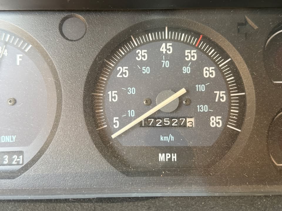 1988 Jeep Comanche Pioneer Olympic Edition