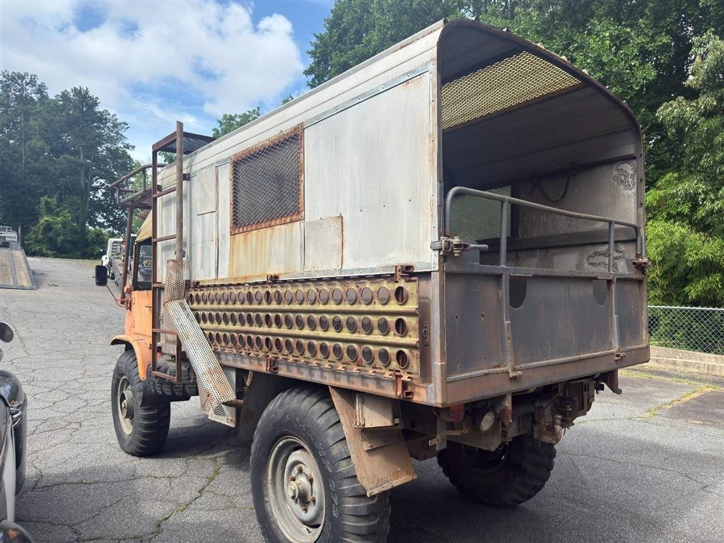 1968 Mercedes-Benz Unimog 404S - 2