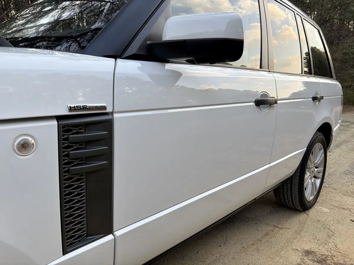 2011 Land Rover Range Rover HSE Luxury