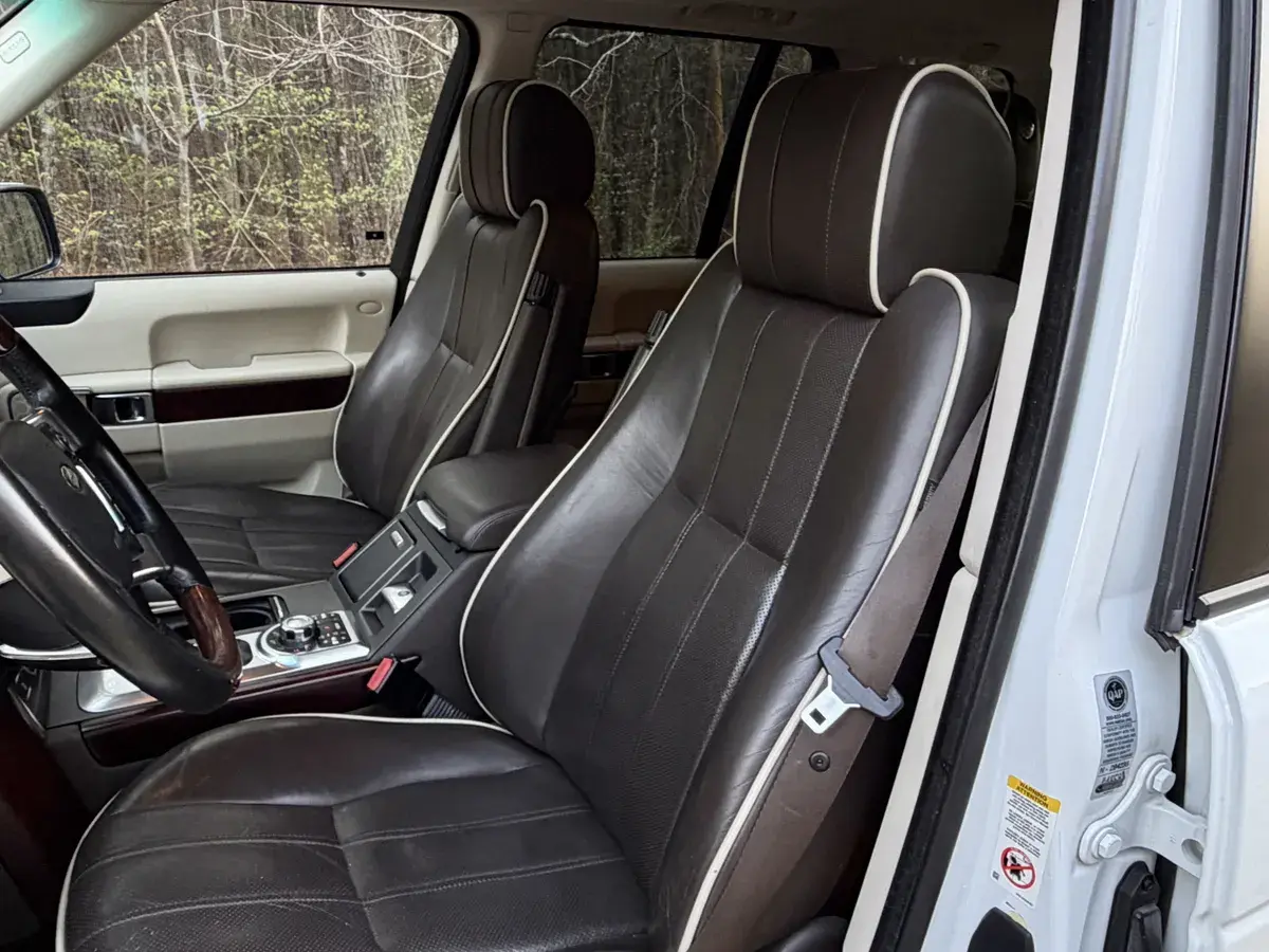 2011 Land Rover Range Rover HSE Luxury