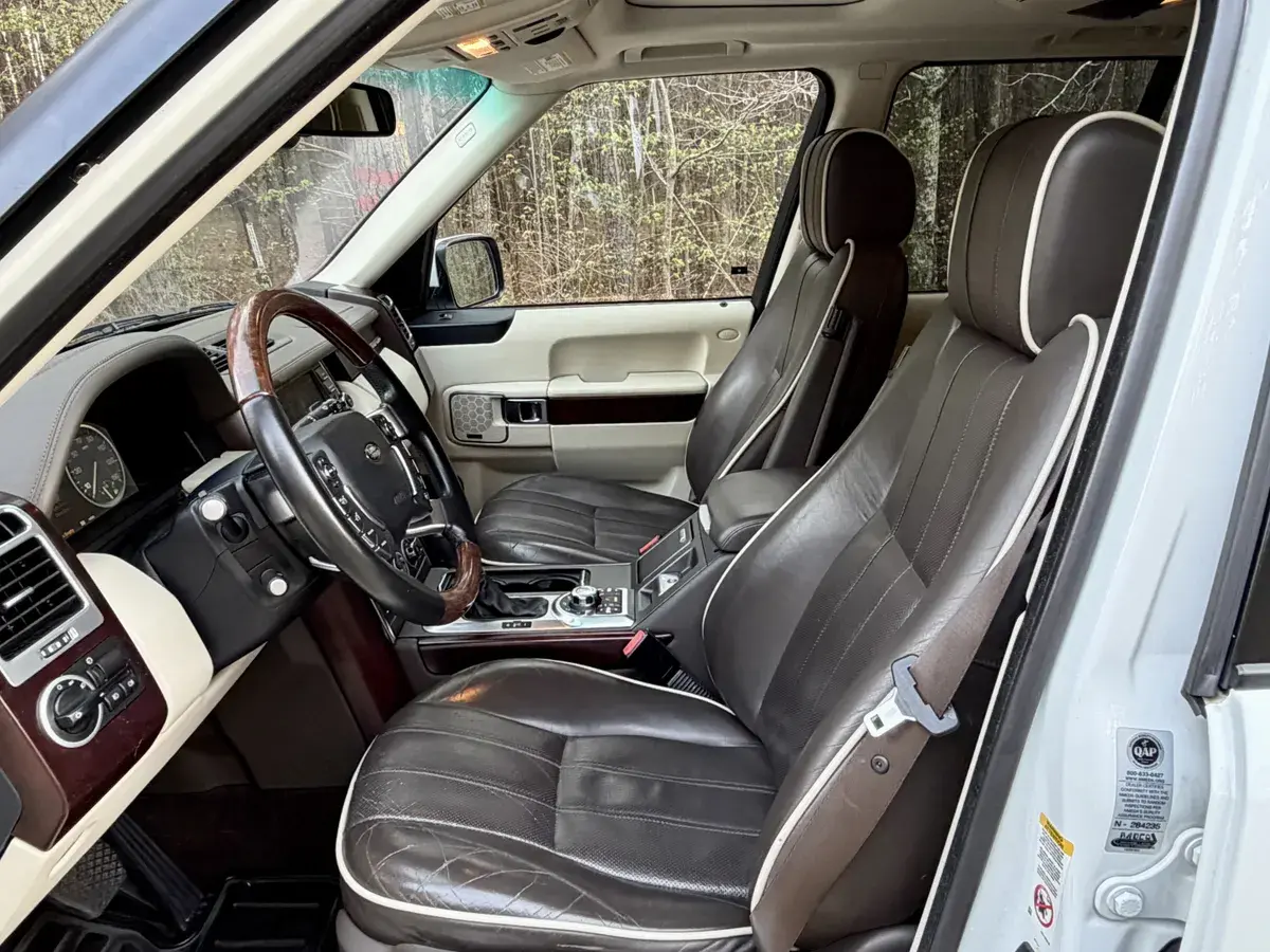 2011 Land Rover Range Rover HSE Luxury