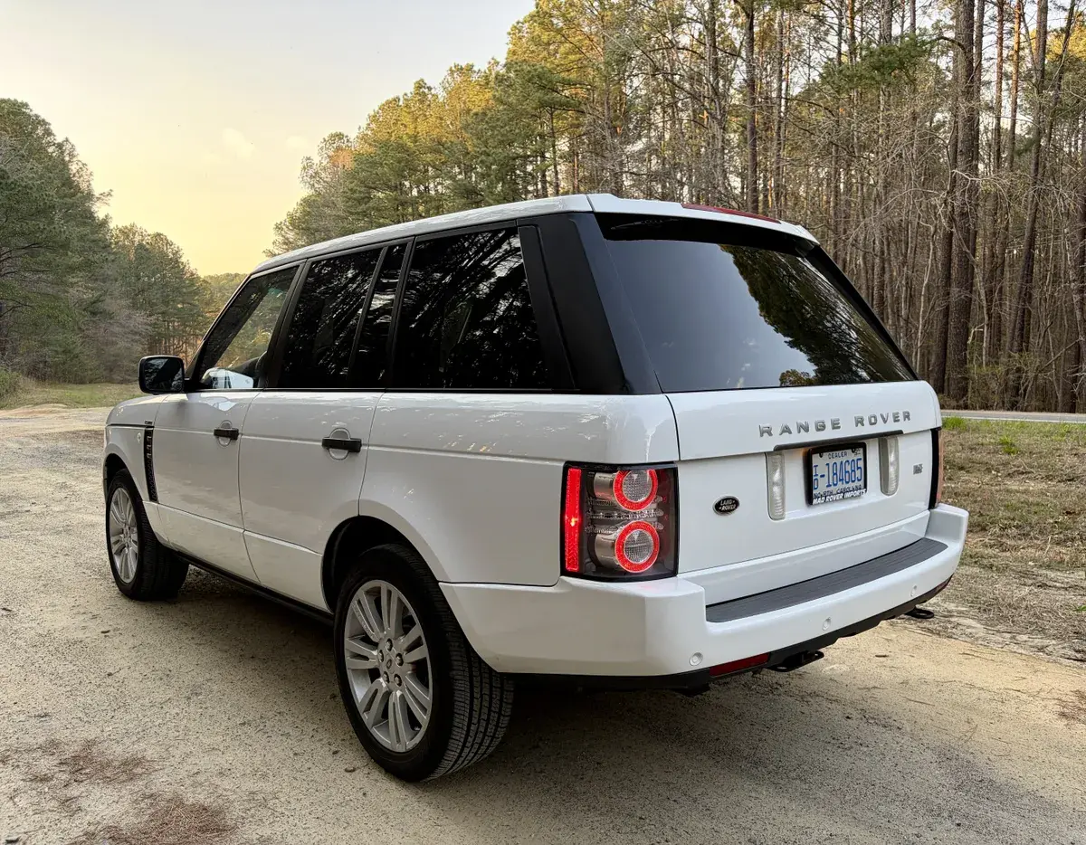 2011 Land Rover Range Rover HSE Luxury