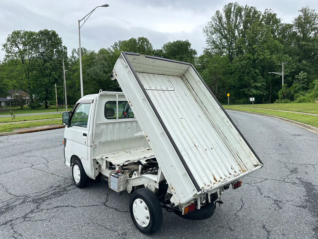 1997 Daihatsu HiJet Dump Truck 4WD