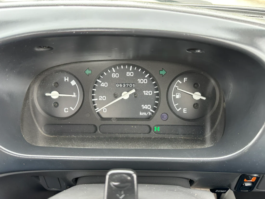 1997 Daihatsu HiJet Dump Truck 4WD