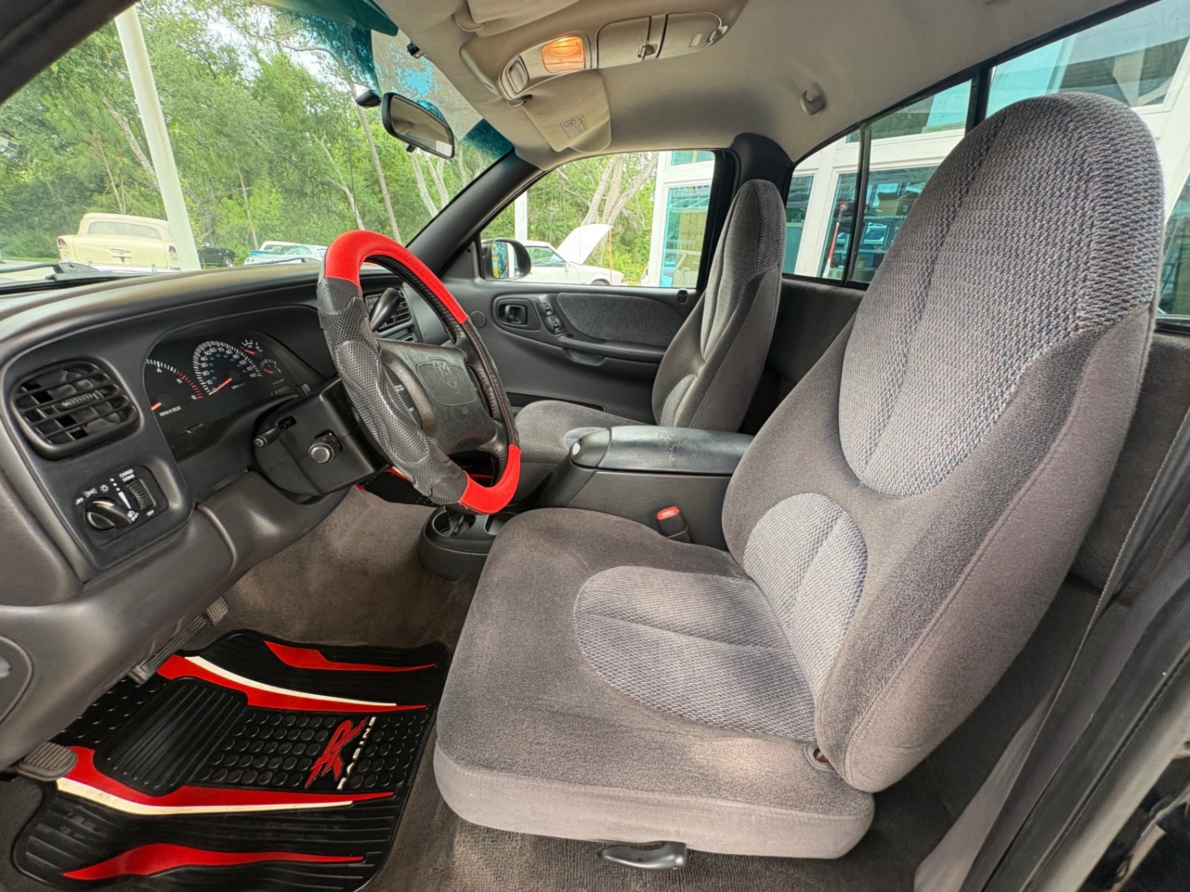 1999 Dodge Dakota R/T - 4