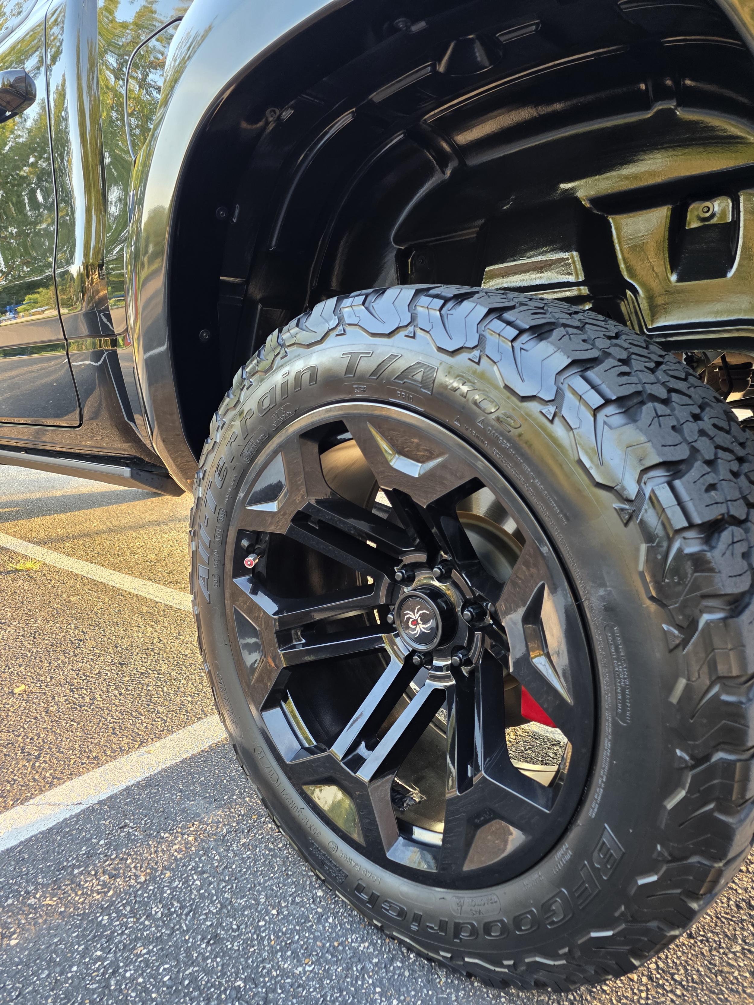 2022 RAM 1500 Big Horn Black Widow