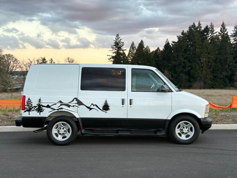 2005 Chevrolet Astro 4x4 Camper - 2