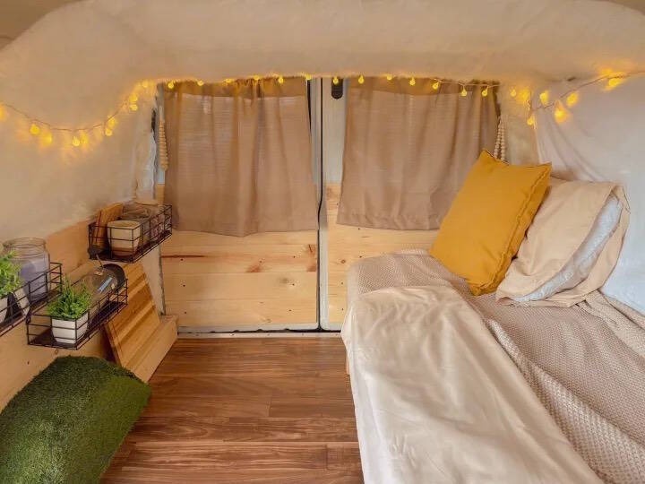 2005 Chevrolet Astro 4x4 Camper