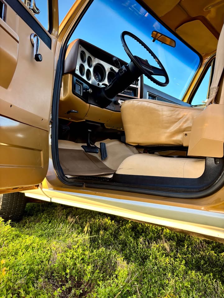 1985 GMC C1500 High Sierra Classic
