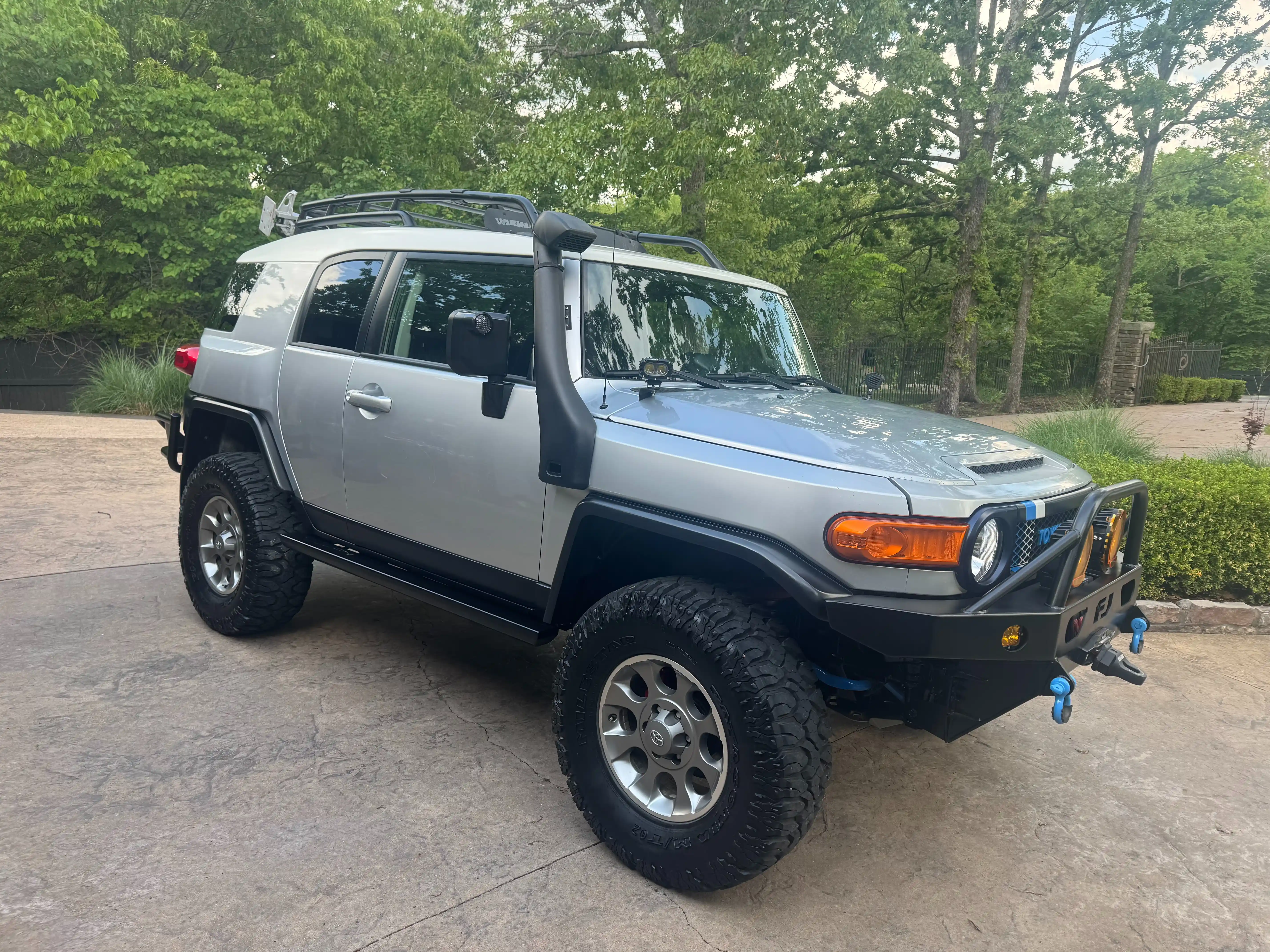 Modified 2007 Toyota FJ Cruiser - 2