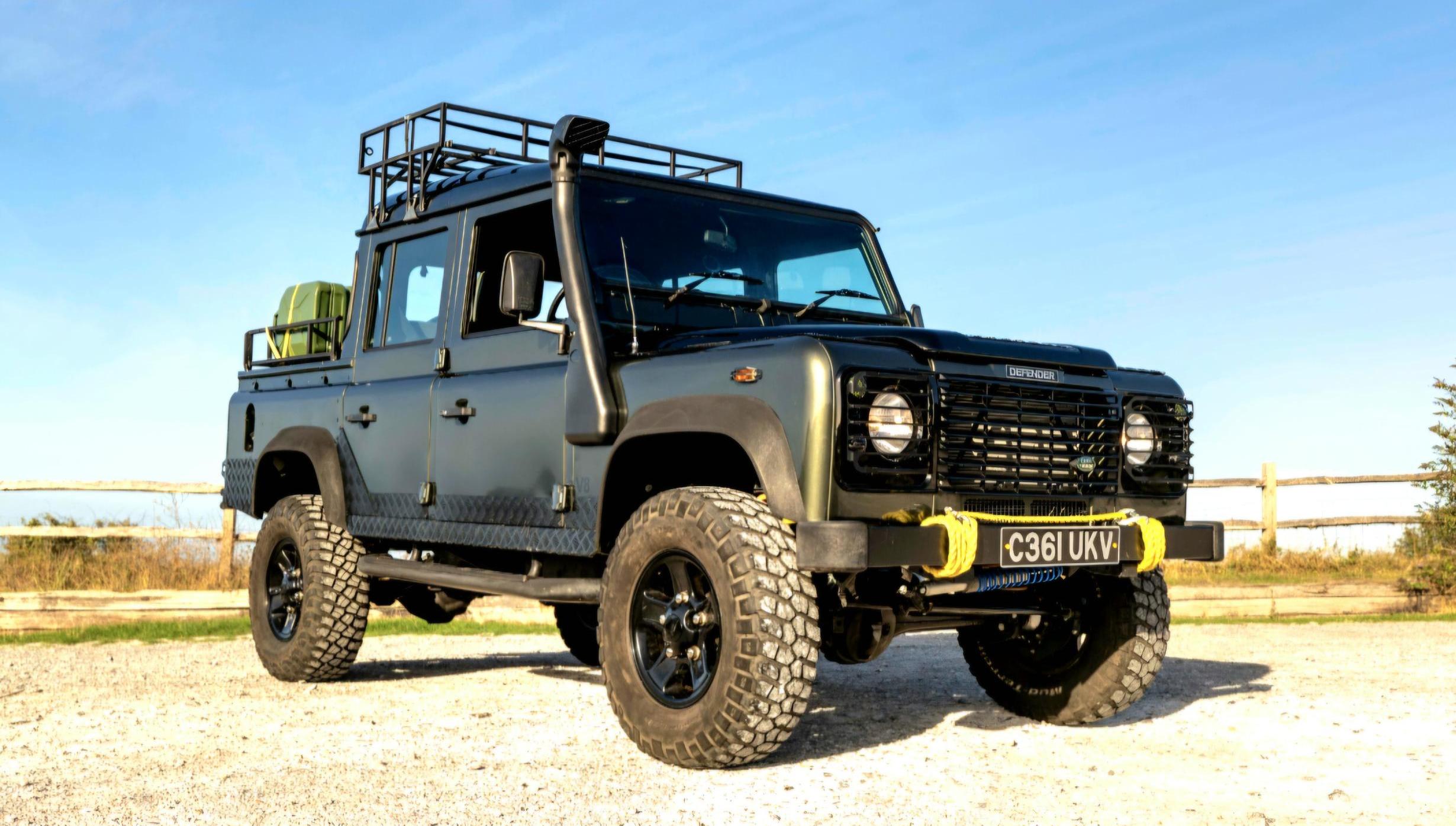  Land Rover Defender
