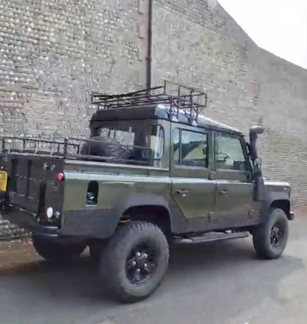 1985 Land Rover Defender 110 - 2