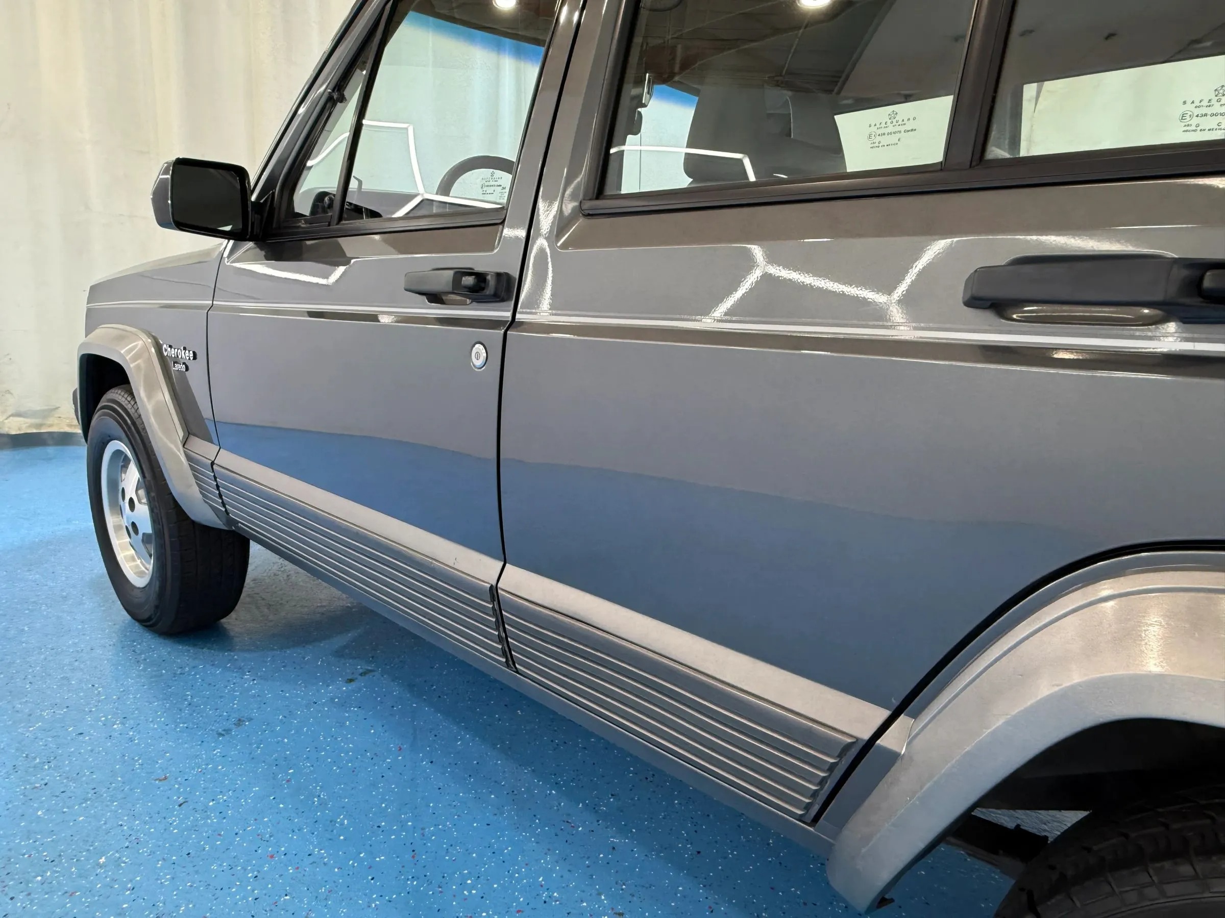 1990 Jeep Cherokee Laredo