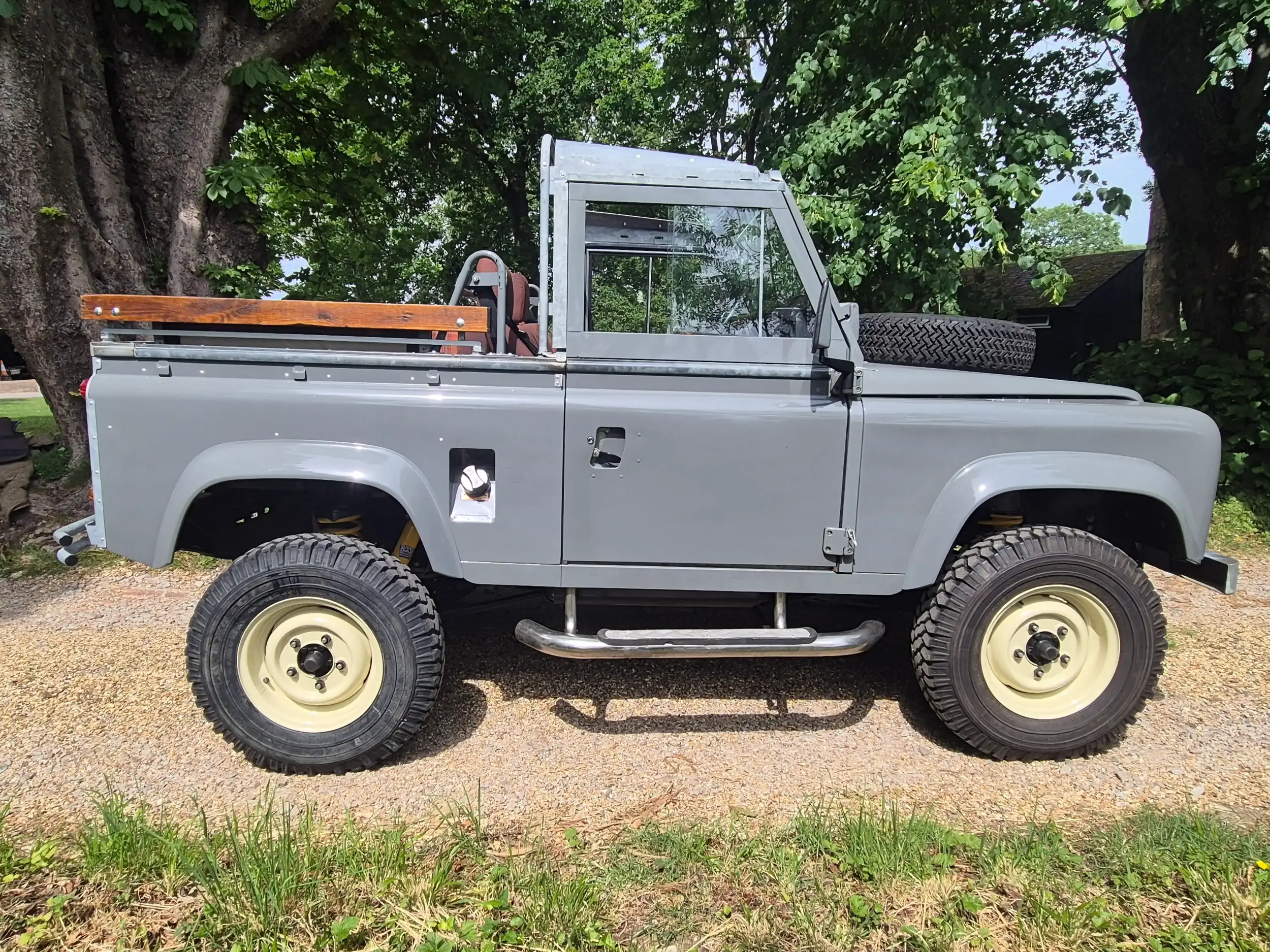 1990 Land Rover Defender 90