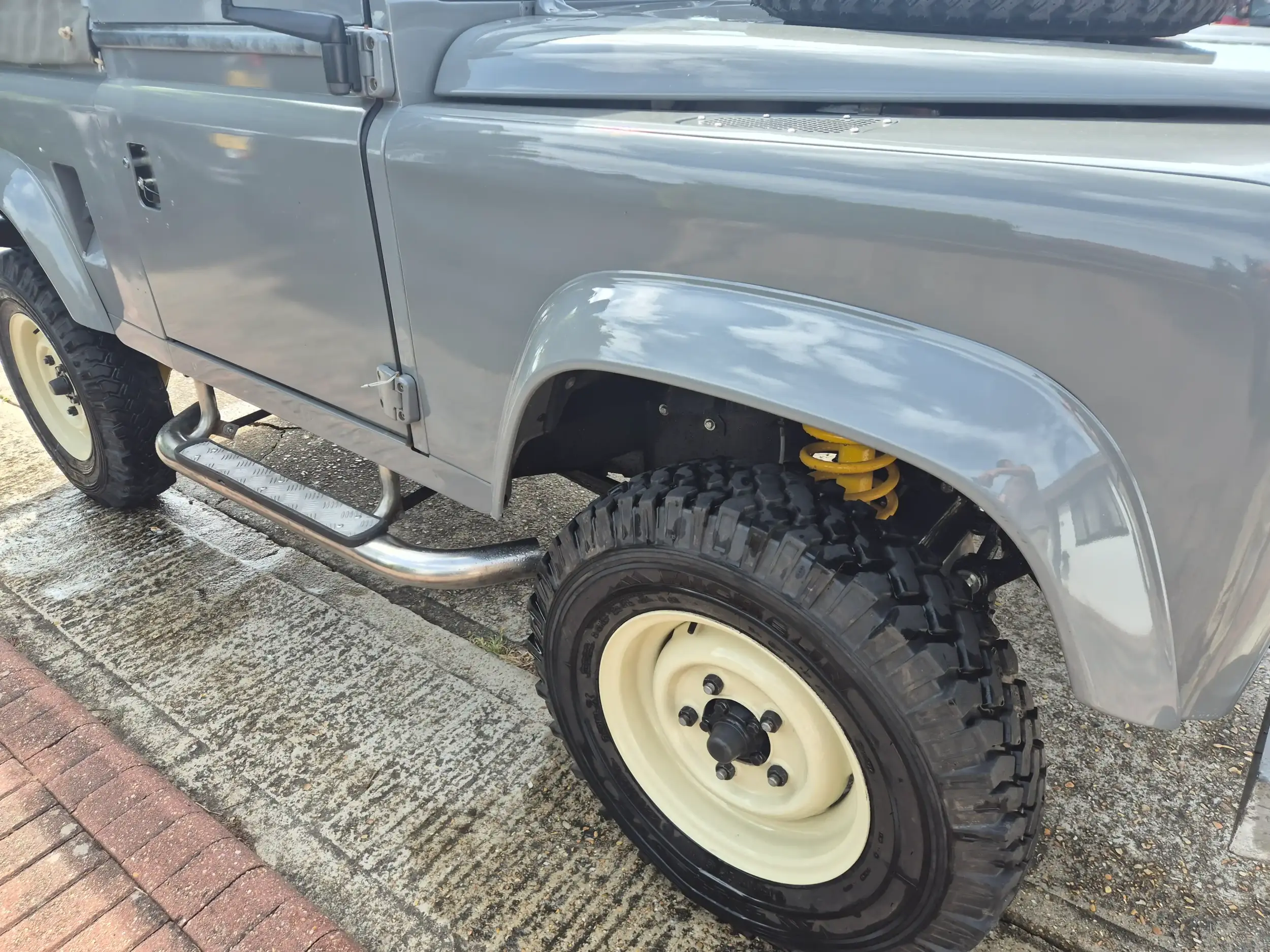 1990 Land Rover Defender 90