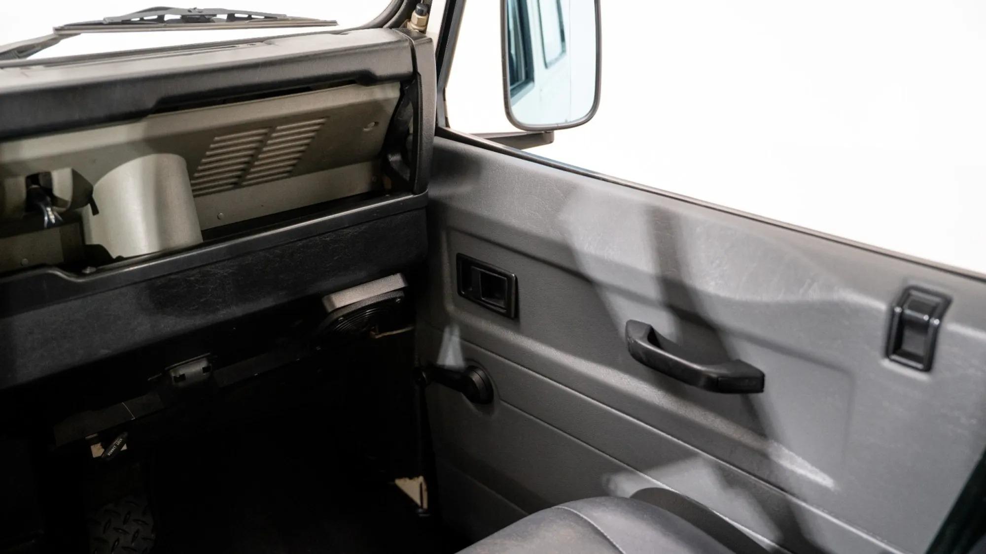 1988 Land Rover Defender 90