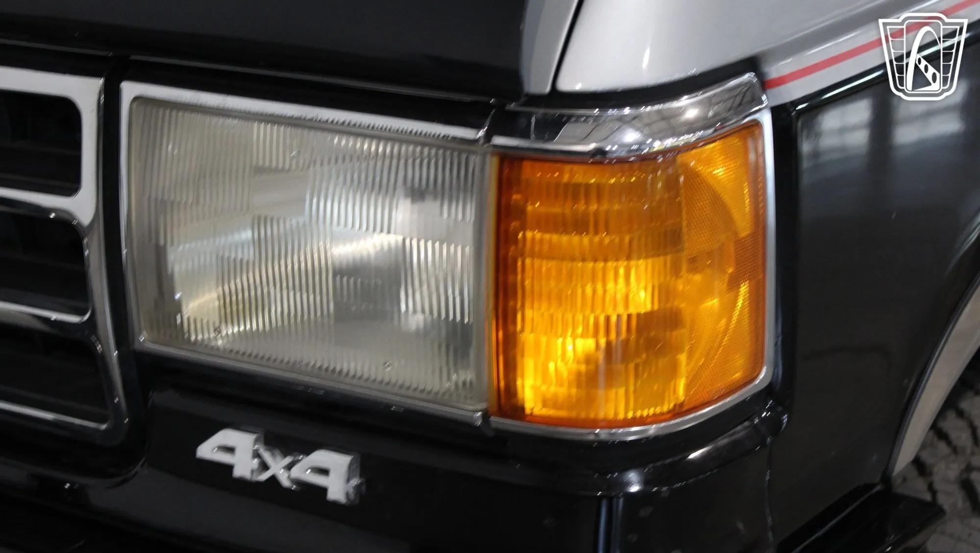 1991 Ford F-350 XLT Lariat