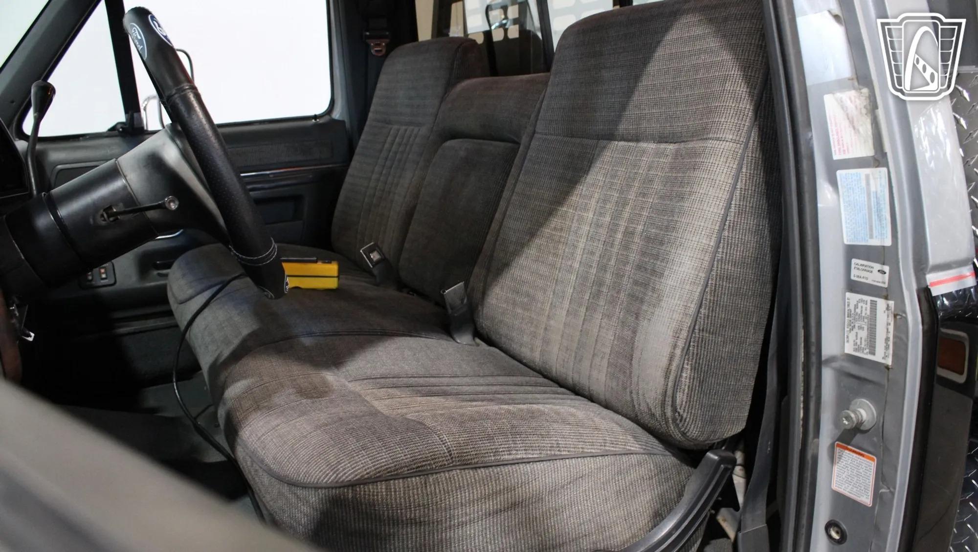 1991 Ford F-350 XLT Lariat
