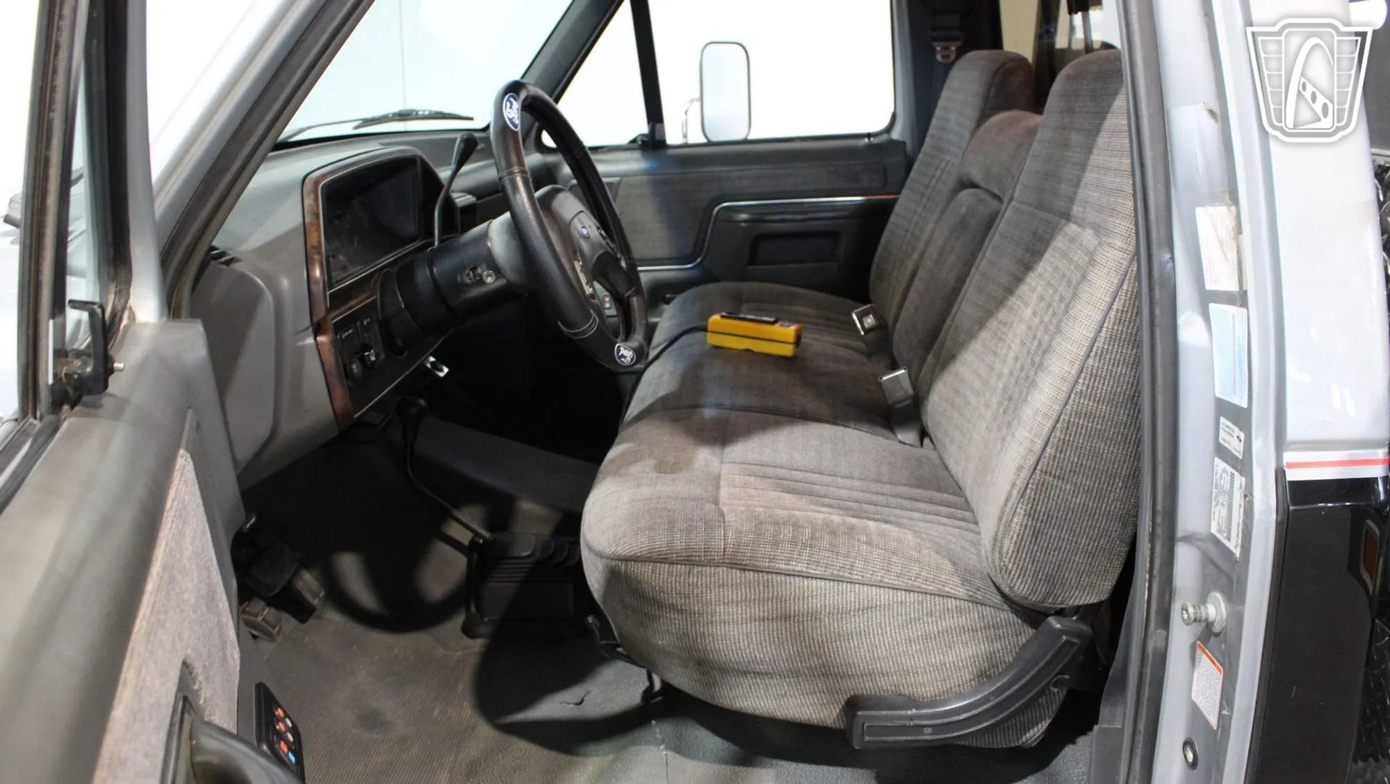 1991 Ford F-350 XLT Lariat