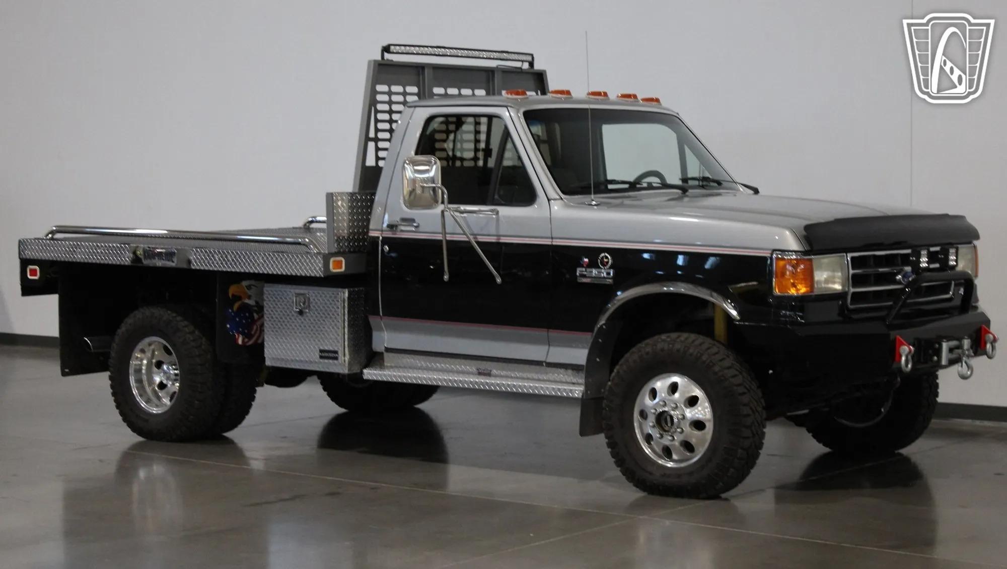 1991 Ford F-350 XLT Lariat