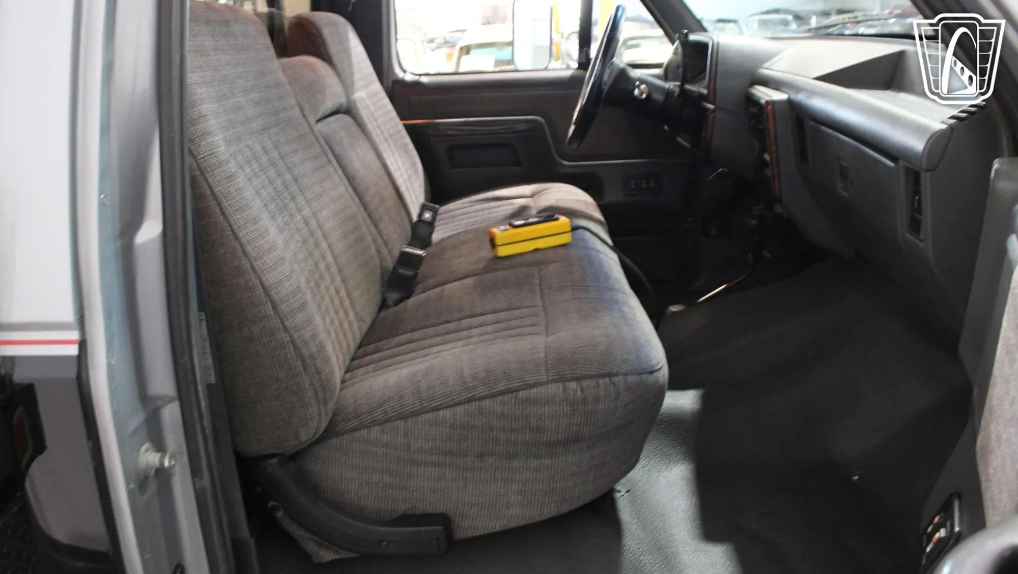 1991 Ford F-350 XLT Lariat