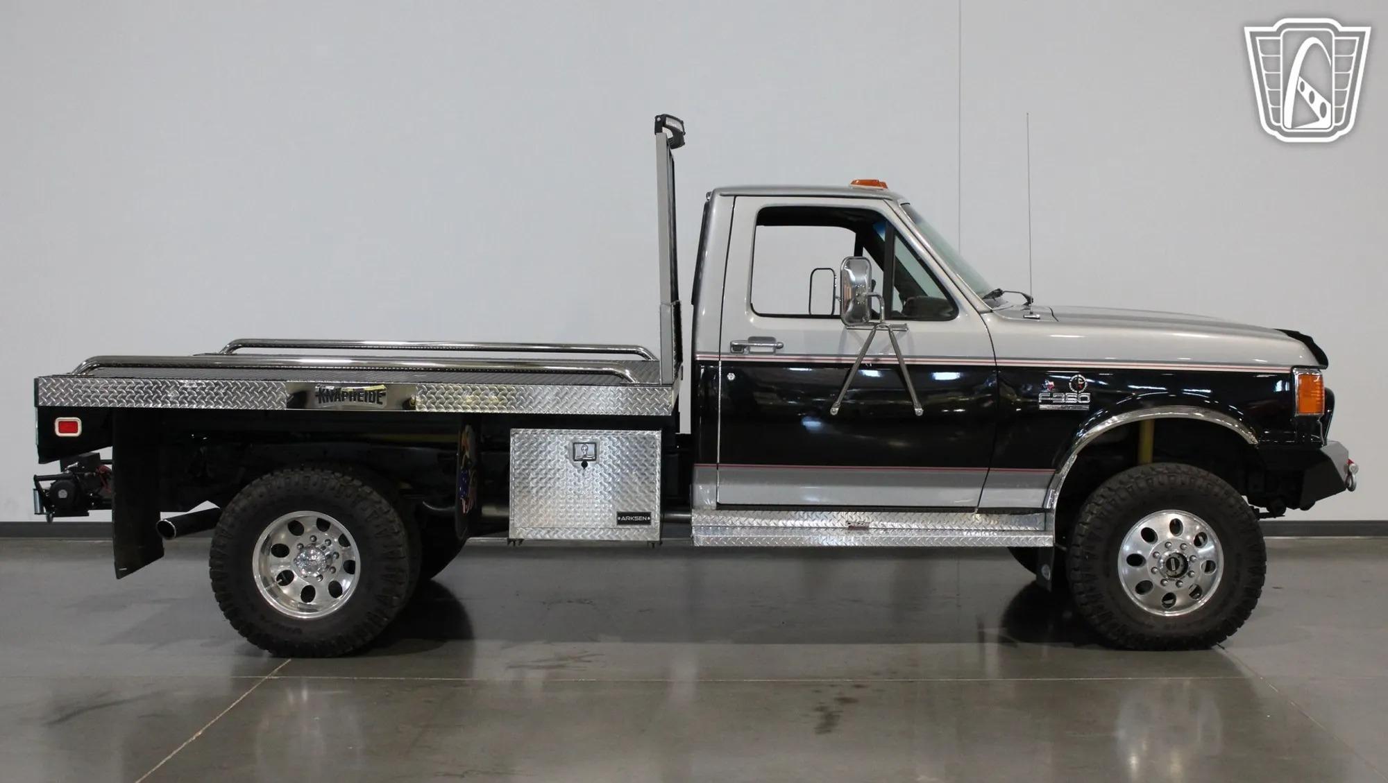1991 Ford F-350 XLT Lariat