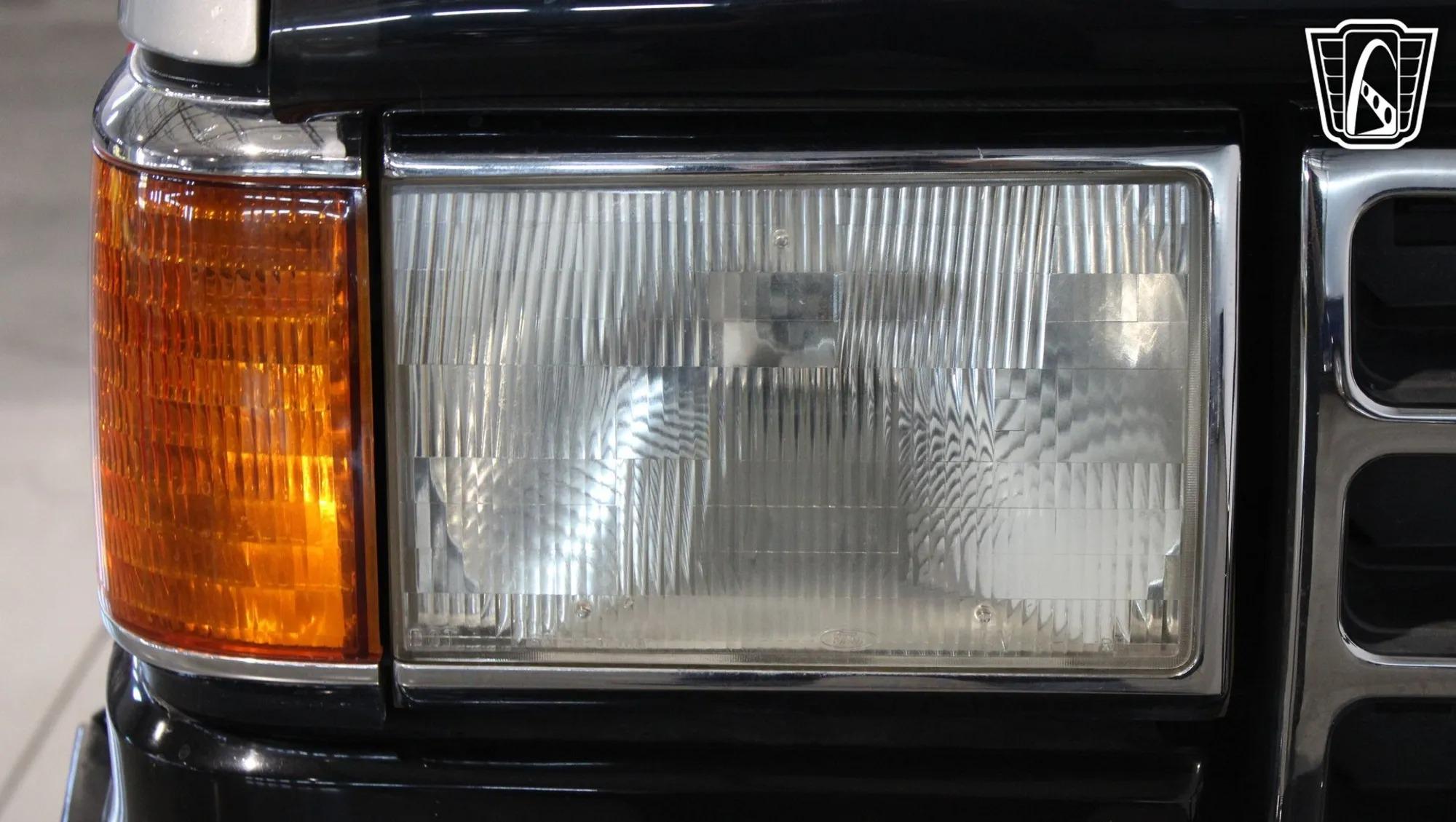 1991 Ford F-350 XLT Lariat