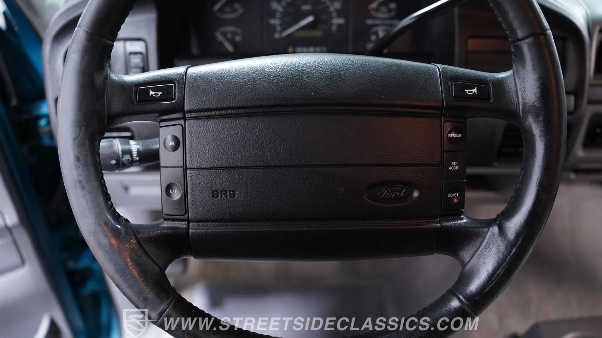 1996 Ford F-150 XLT
