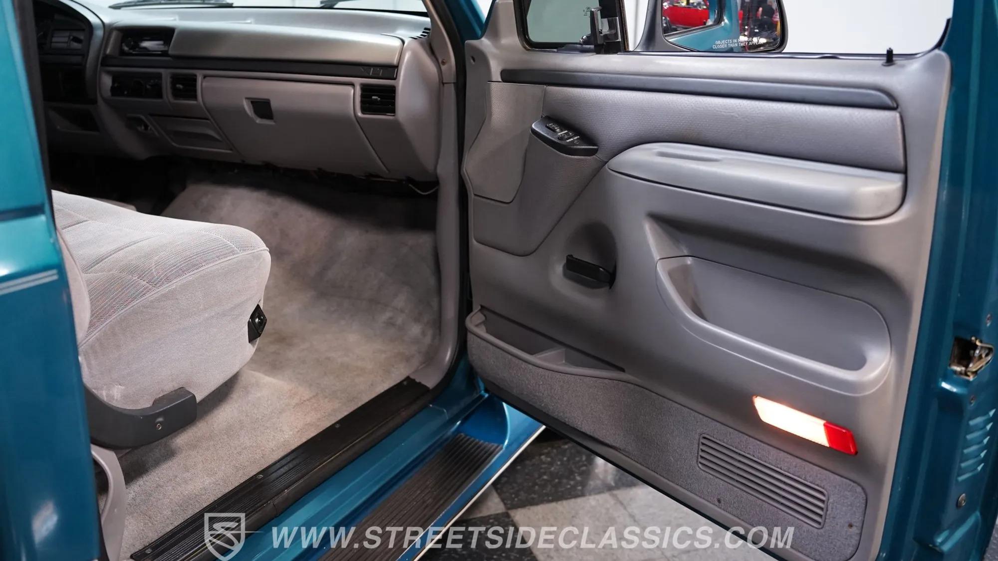 1996 Ford F-150 XLT