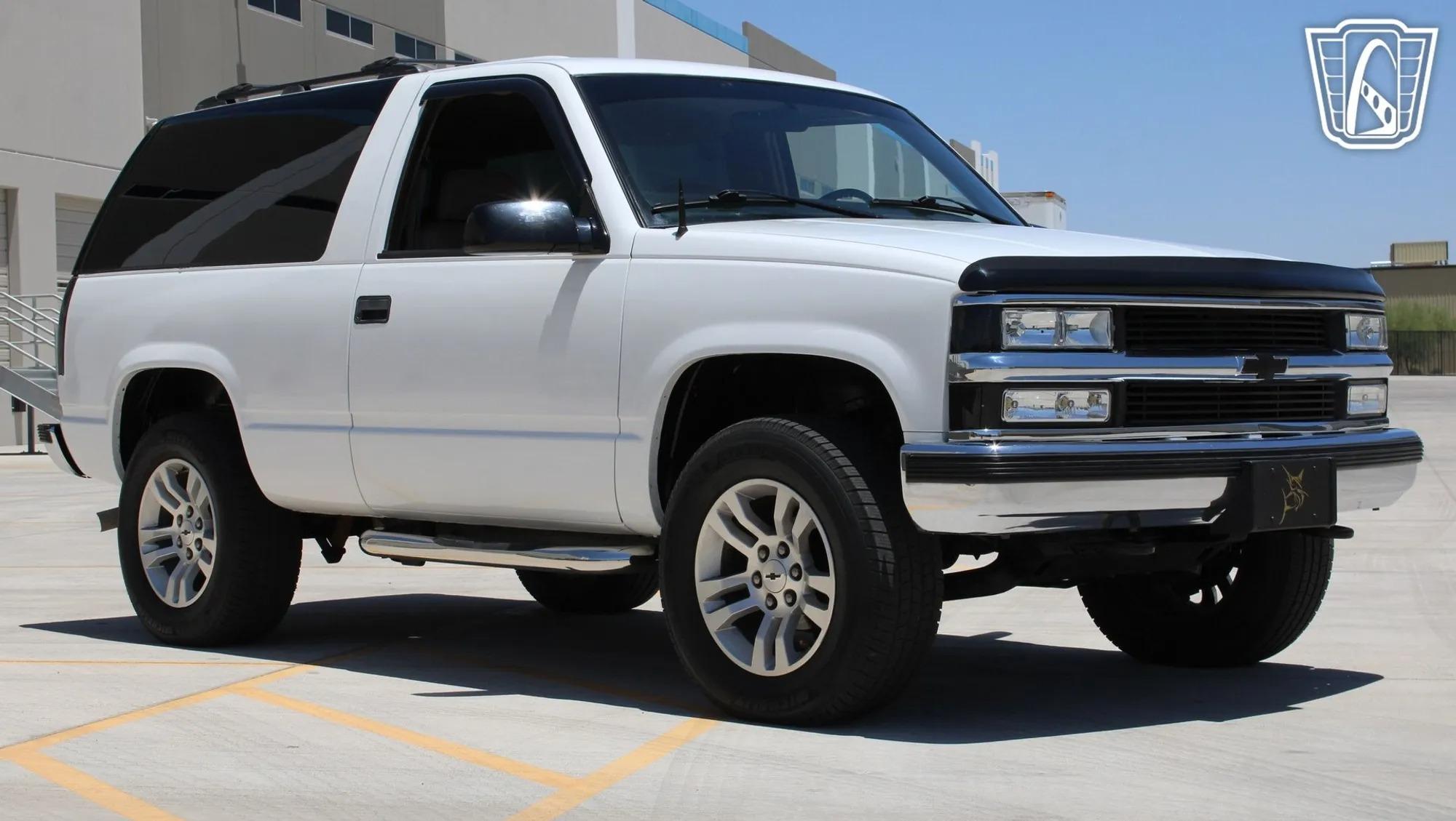 1999 Chevrolet Tahoe - 2