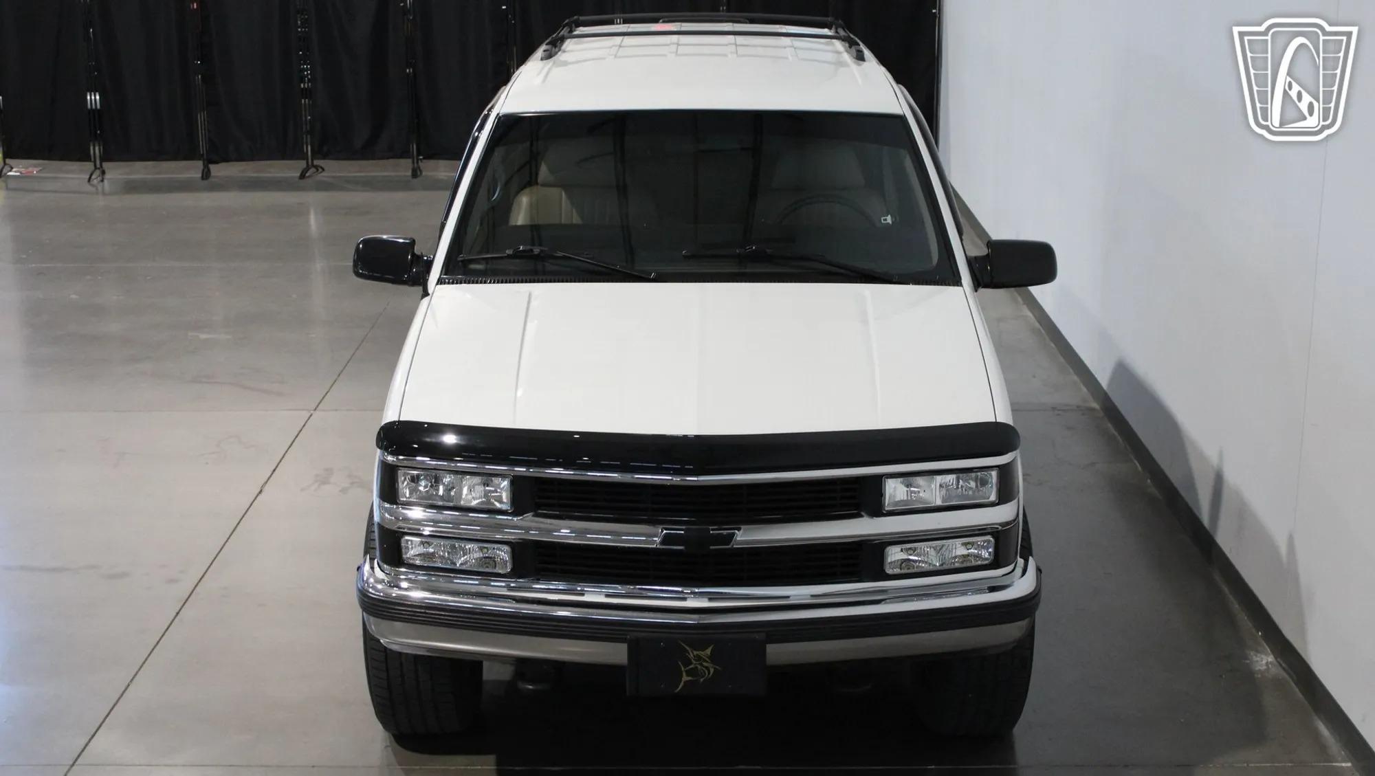 1999 Chevrolet Tahoe - 4