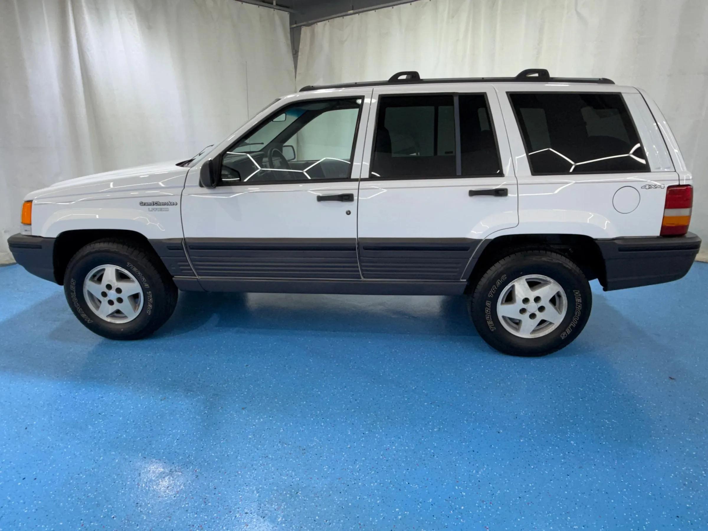 63k-Mile 1995 Jeep Grand Cherokee Laredo - 2