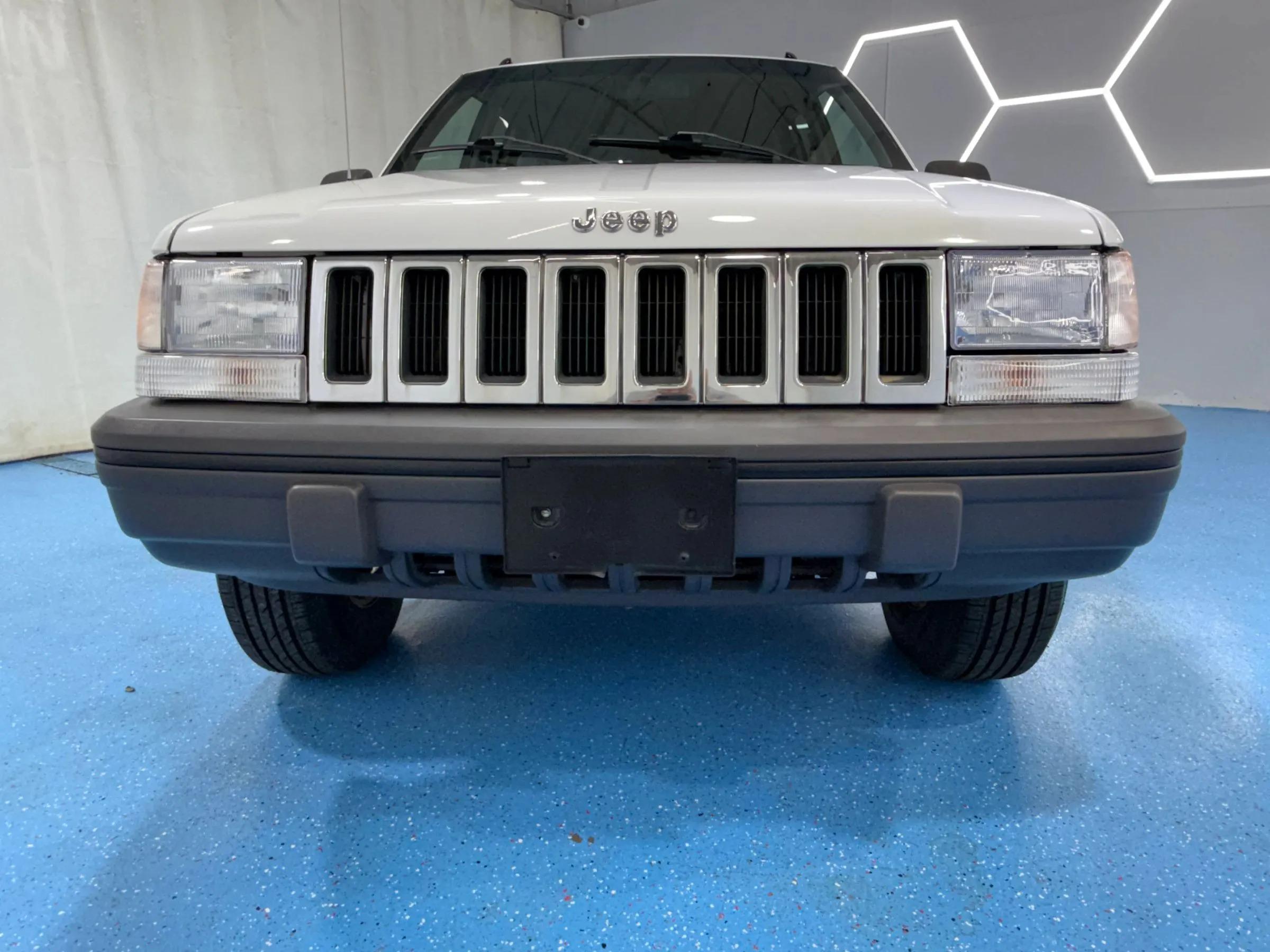 63k-Mile 1995 Jeep Grand Cherokee Laredo - 5