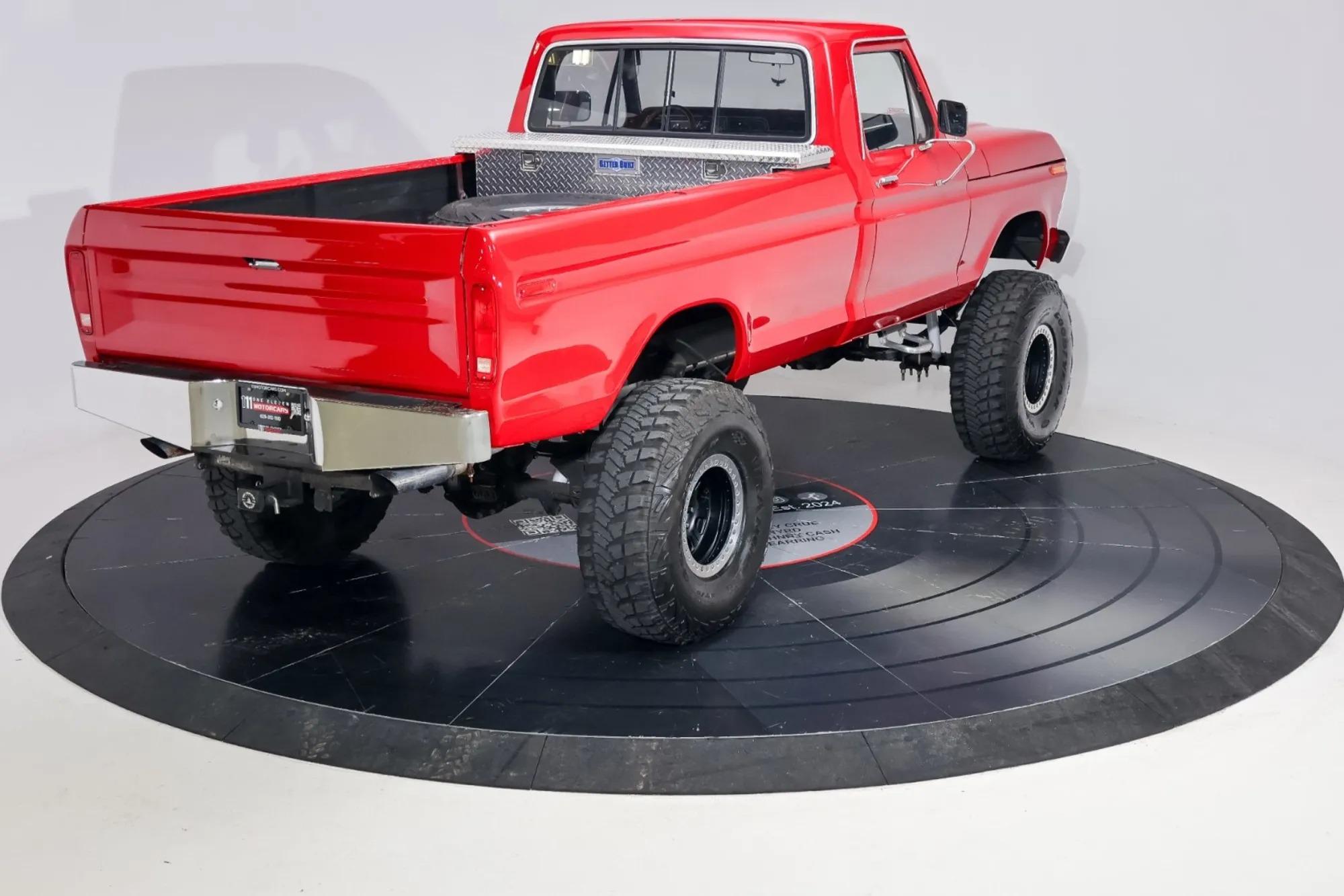 1976 Ford F-250 - 4