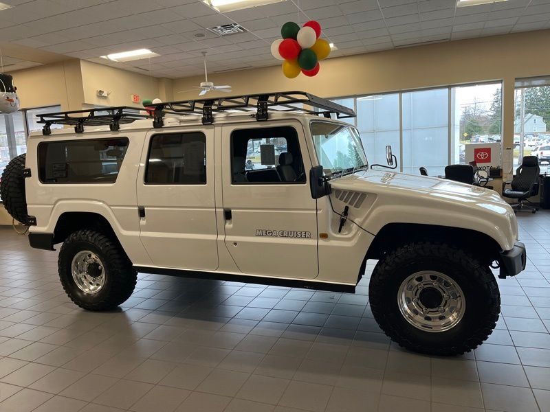  Toyota Mega Cruiser
