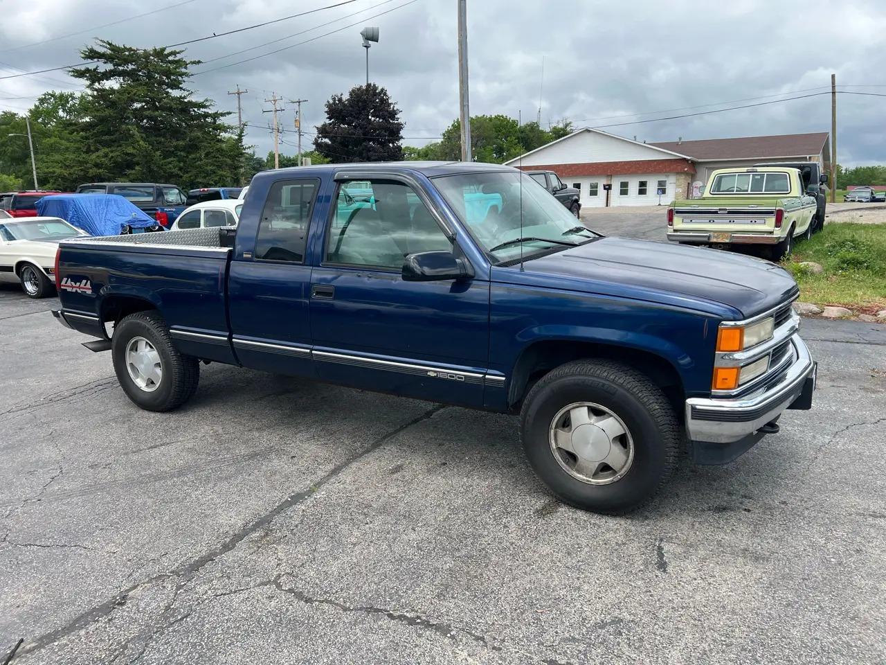 1996 Chevrolet K1500 - 2