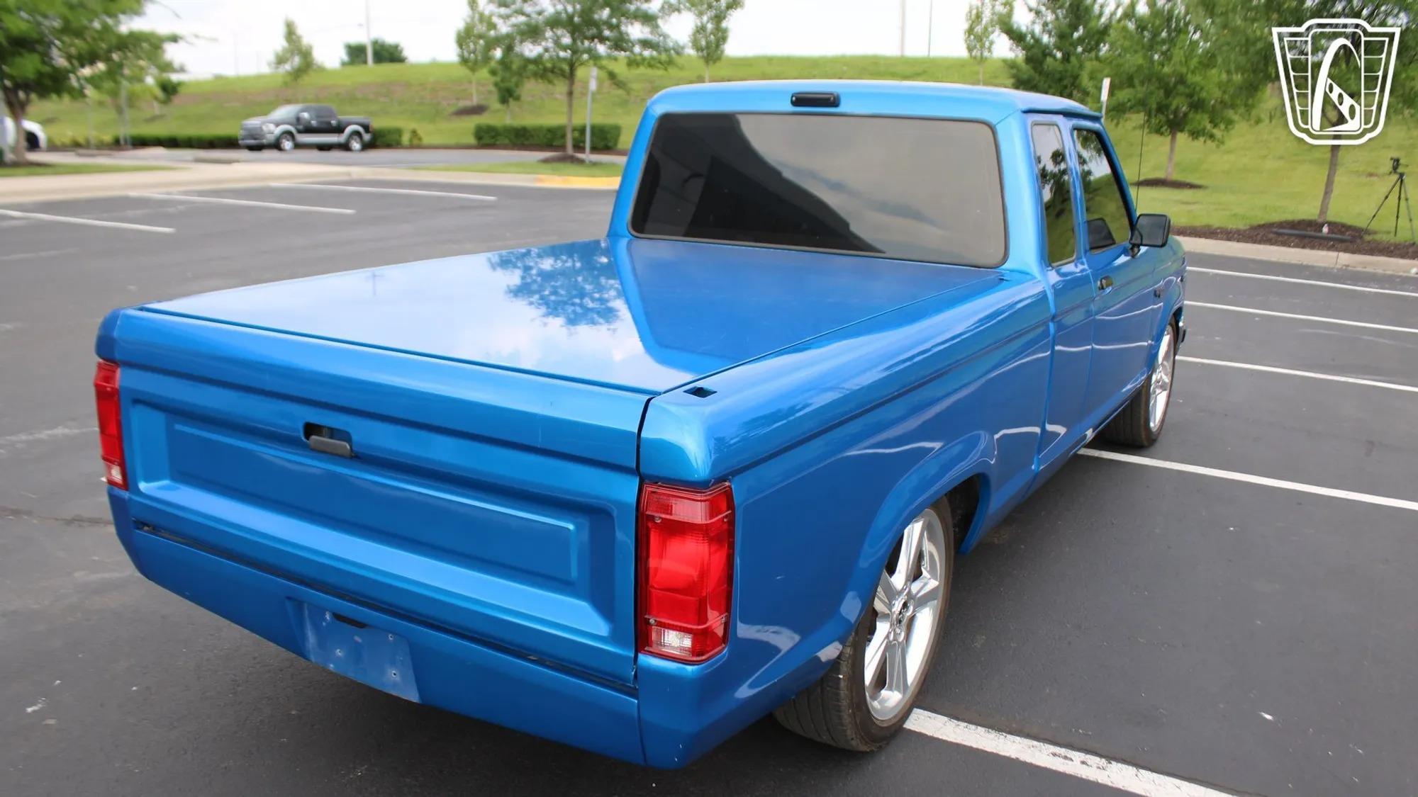 1989 Ford Ranger XLT - 2