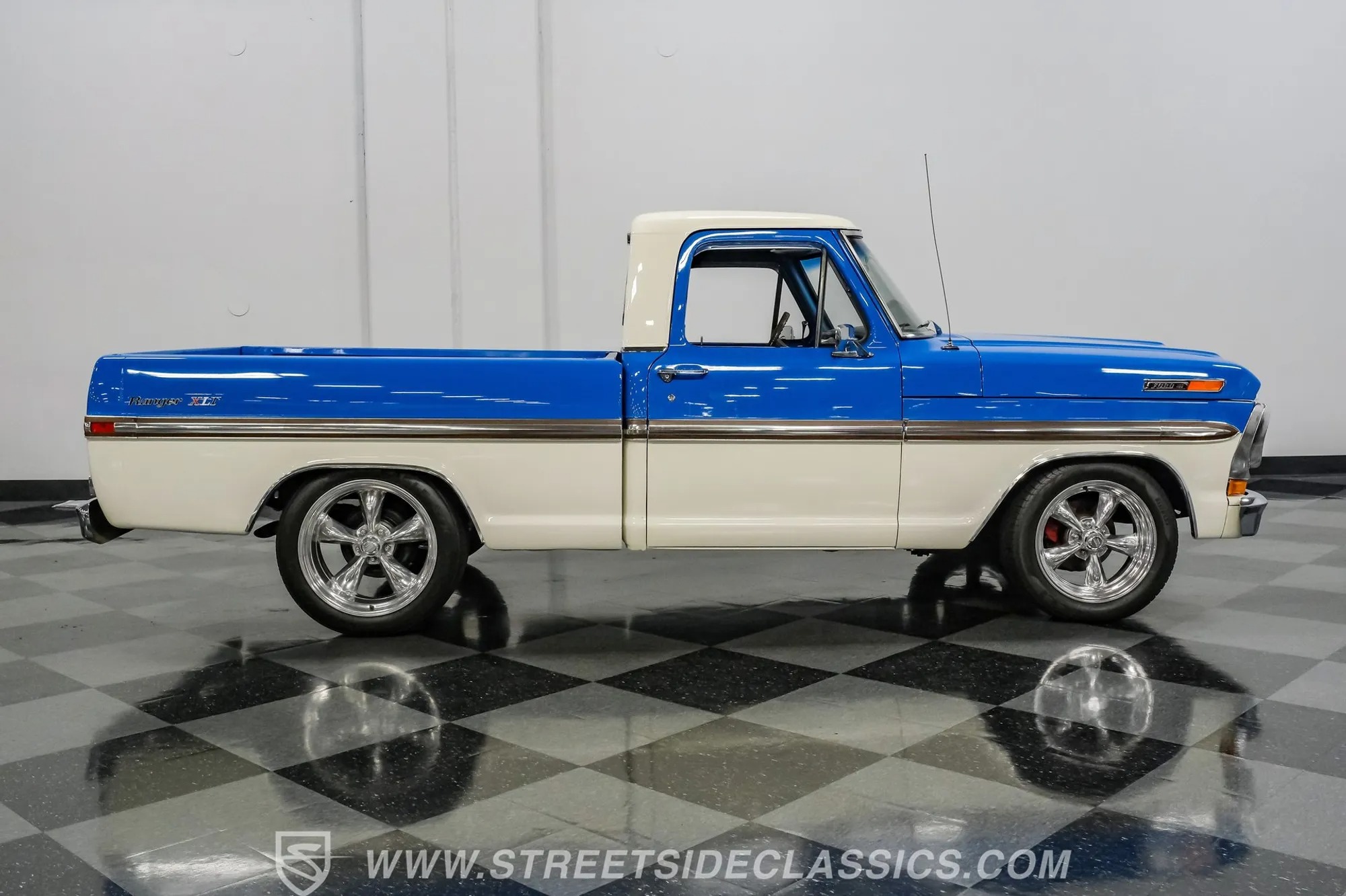 1972 Ford F-100 Ranger XLT Tribute