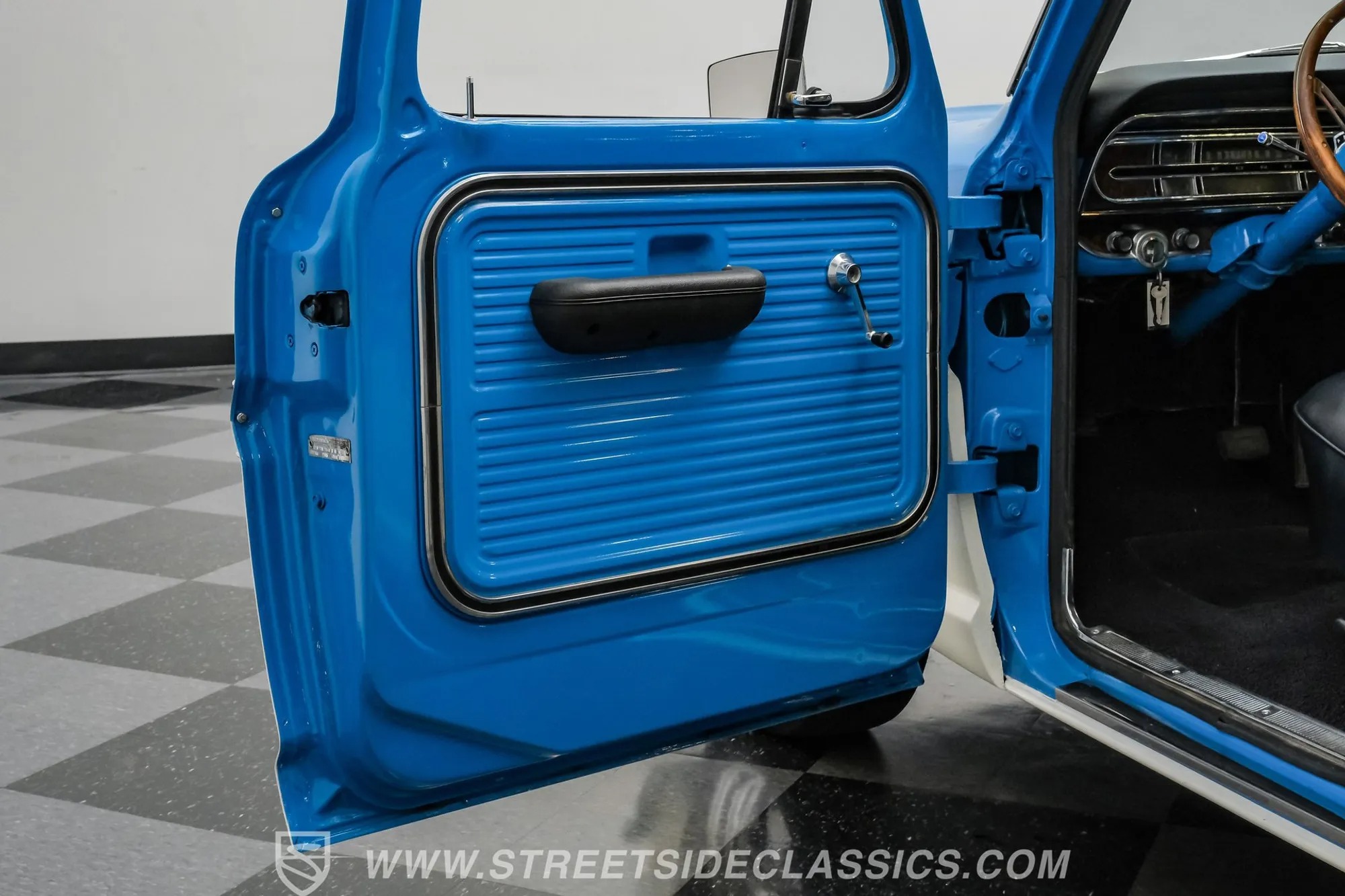1972 Ford F-100 Ranger XLT Tribute