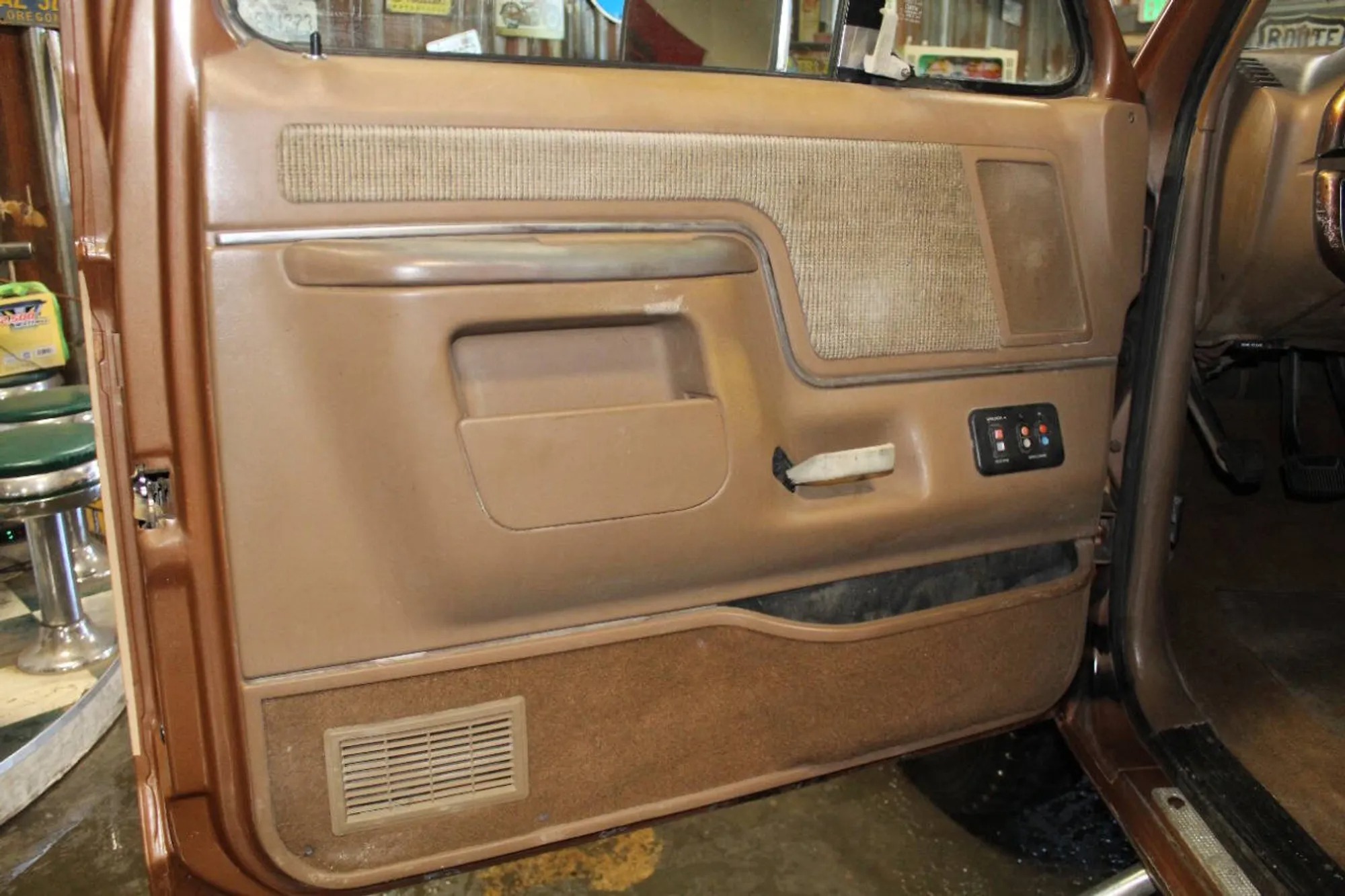 1990 Ford F-250 XLT Lariat