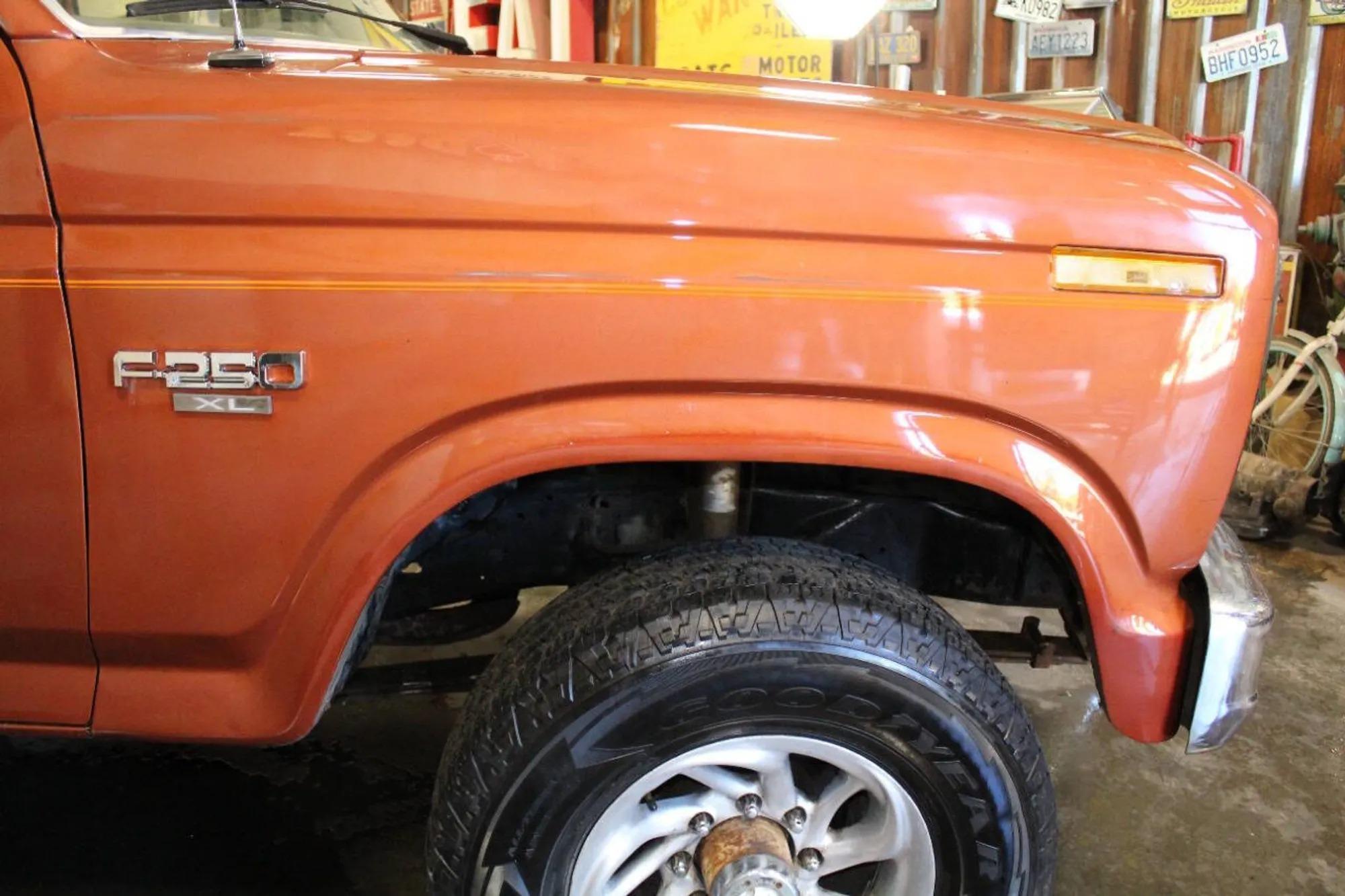 1984 Ford F-250 XL