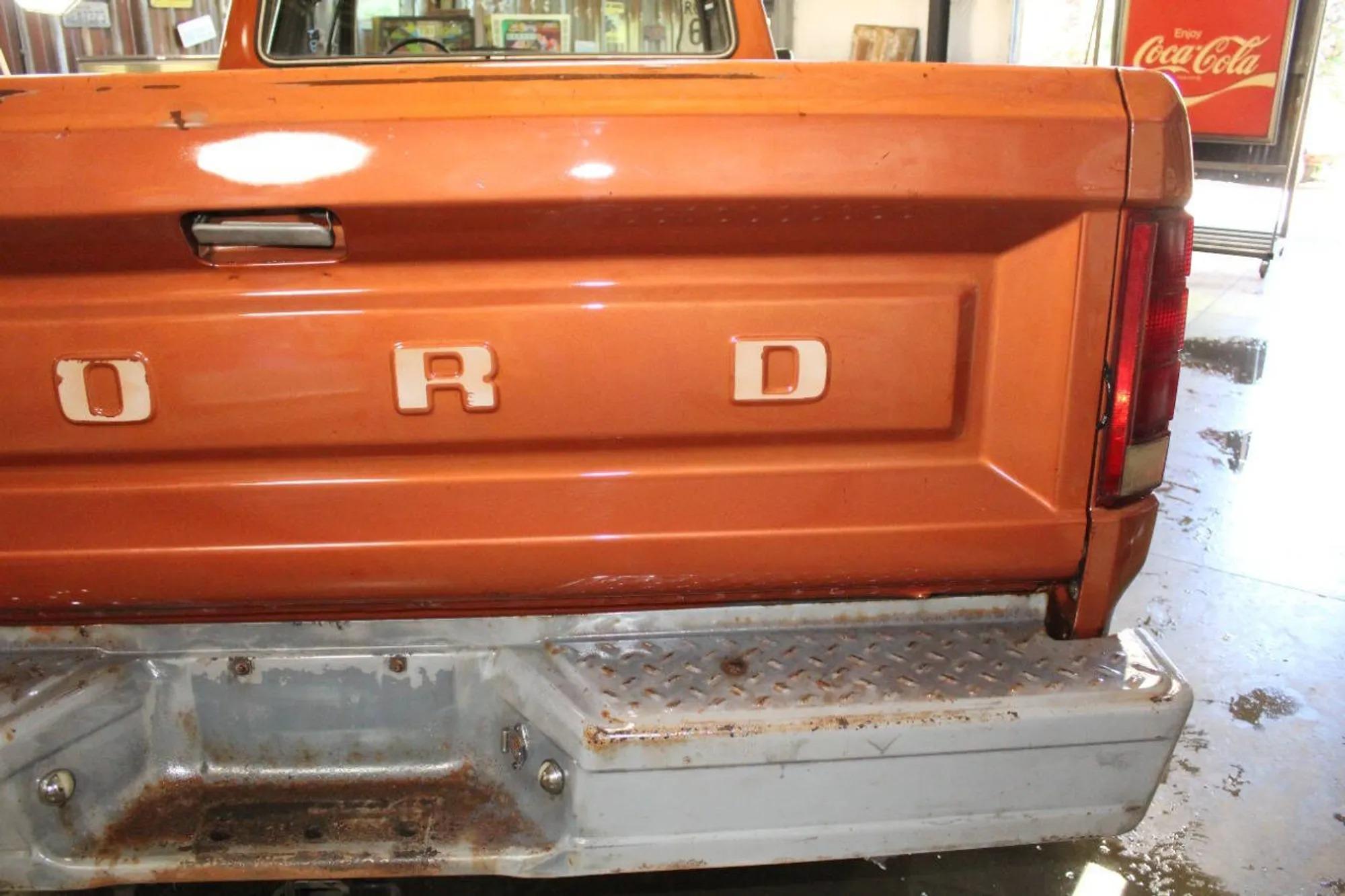 1984 Ford F-250 XL