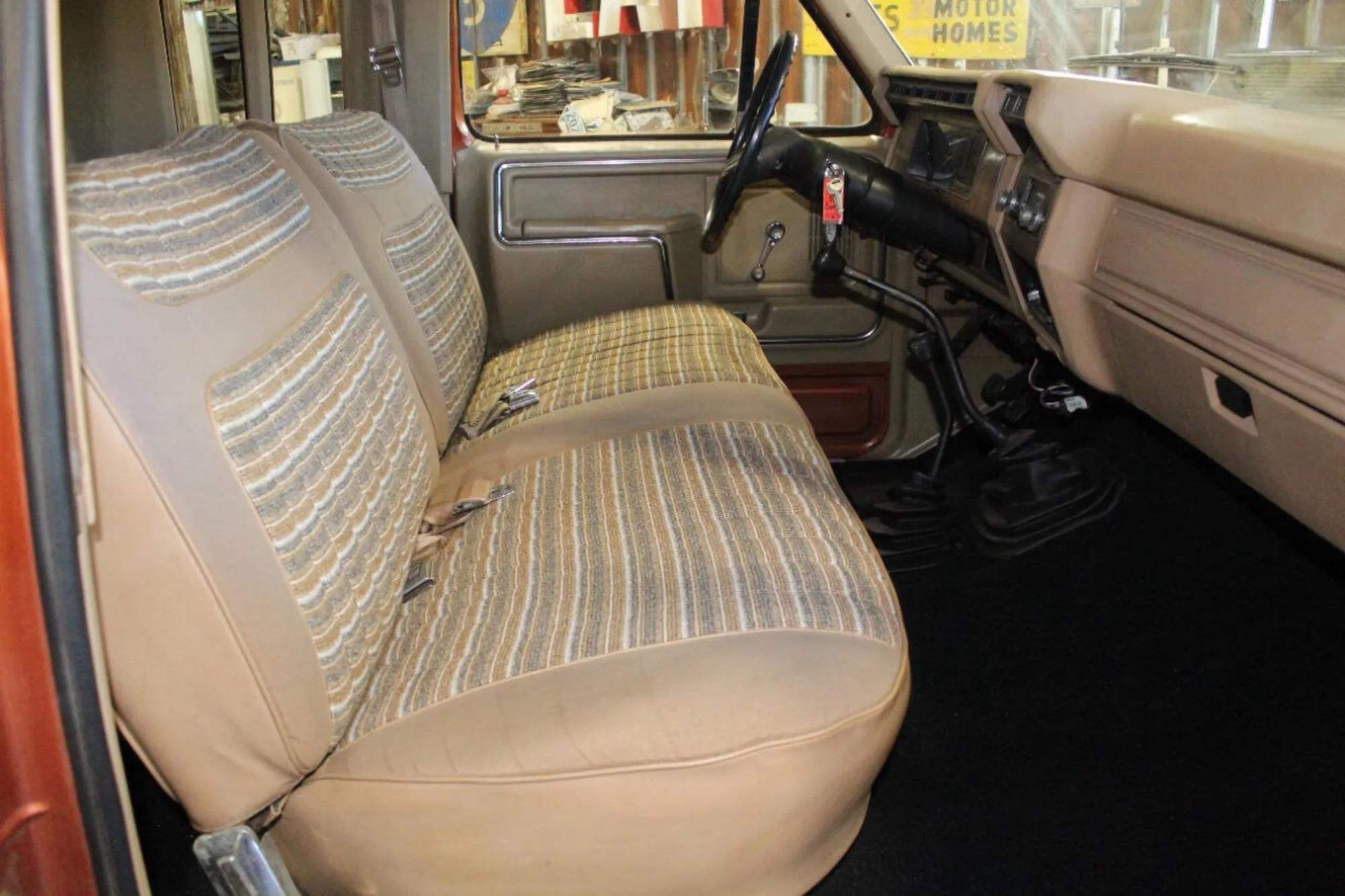 1984 Ford F-250 XL