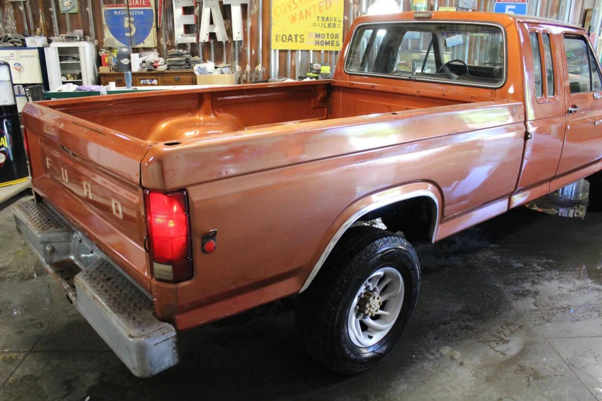 1984 Ford F-250 XL