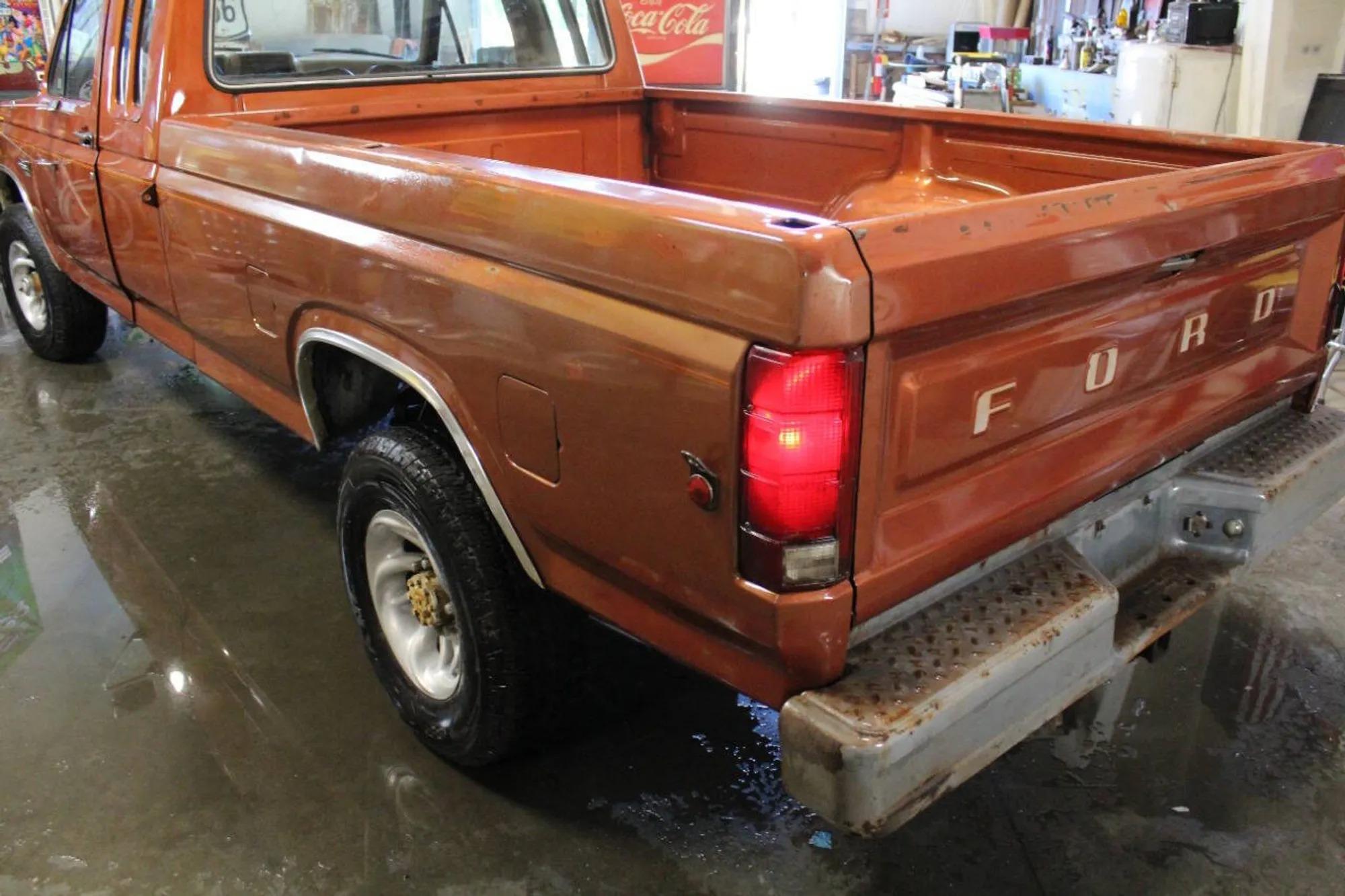 1984 Ford F-250 XL