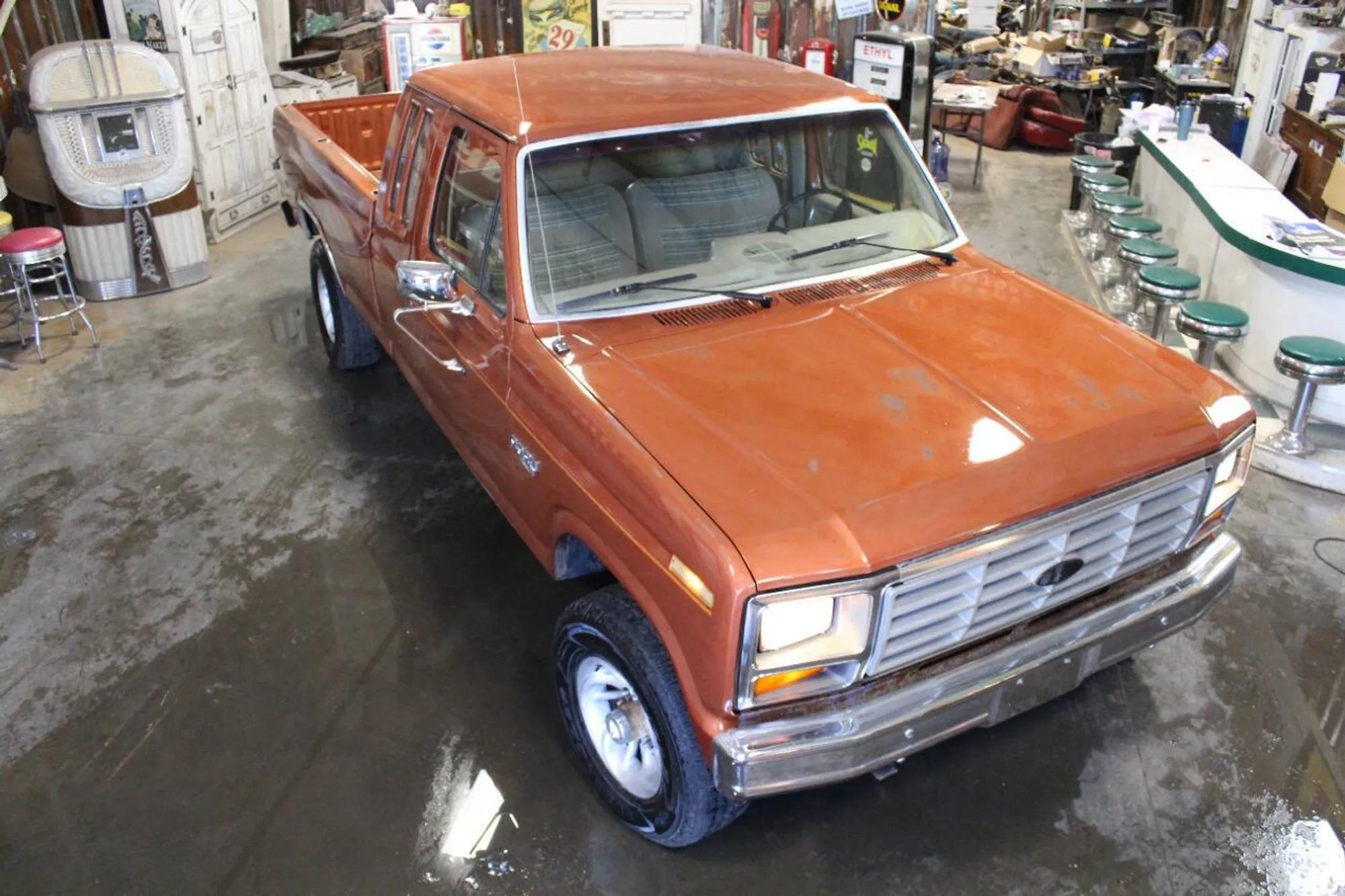 1984 Ford F-250 XL