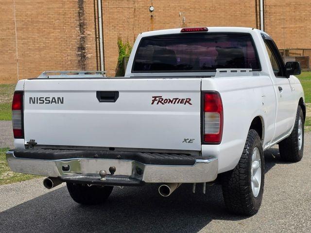 1999 Nissan Frontier XE